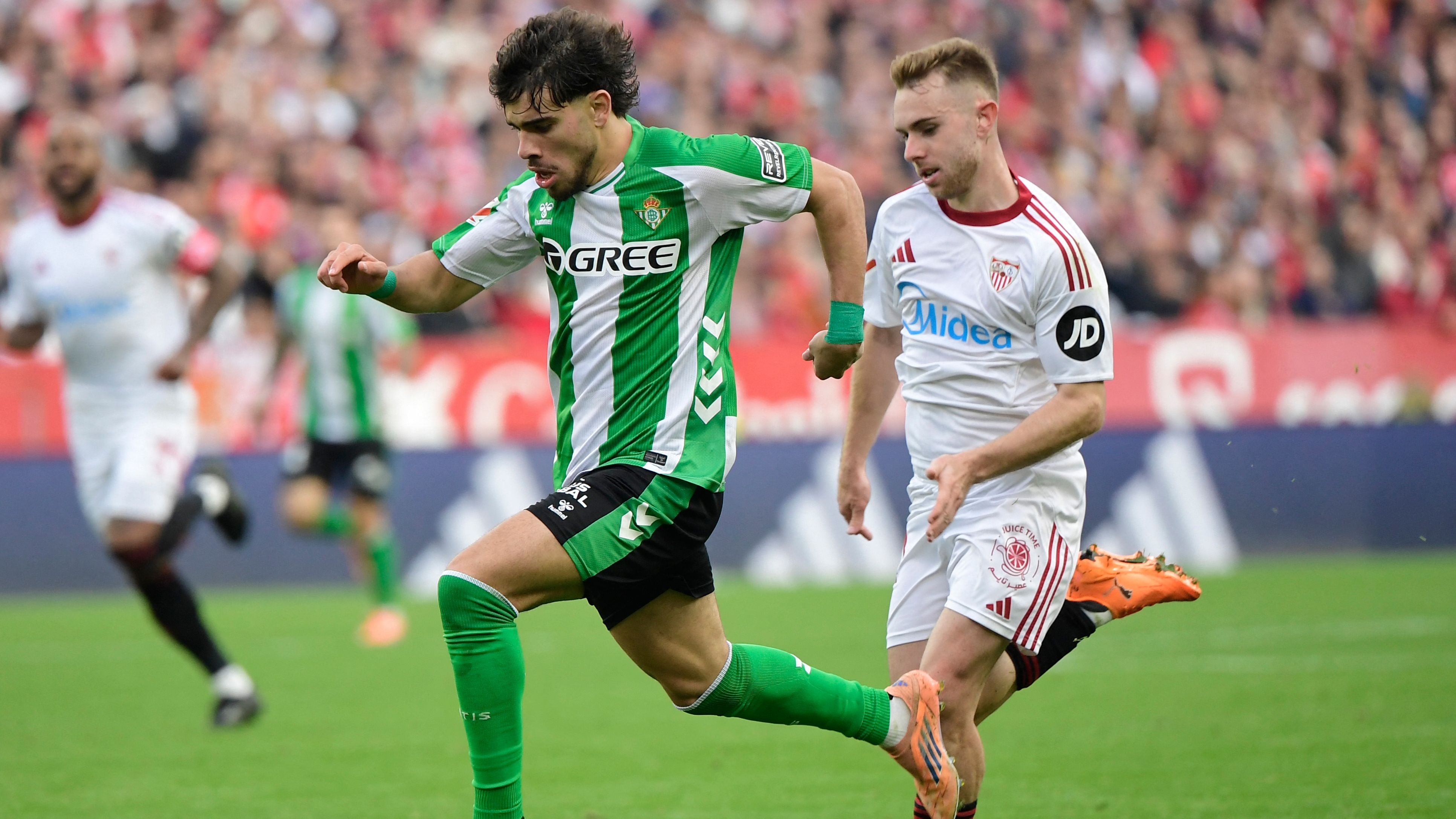 FBL-ESP-LIGA-SEVILLA-REAL BETIS