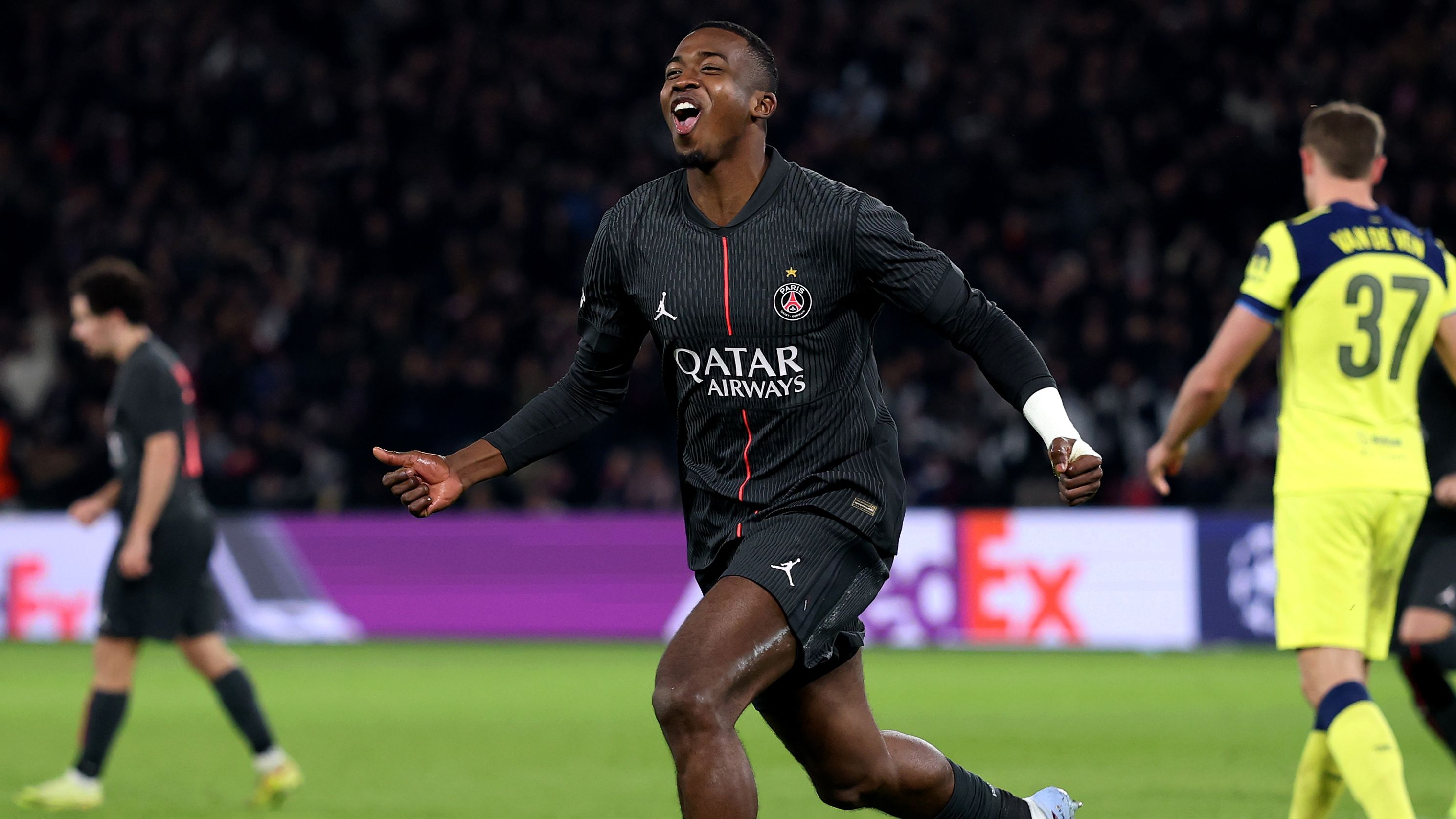 Paris Saint-Germain v Tottenham Hotspur - UEFA Champions League 2025/26 League Phase MD5