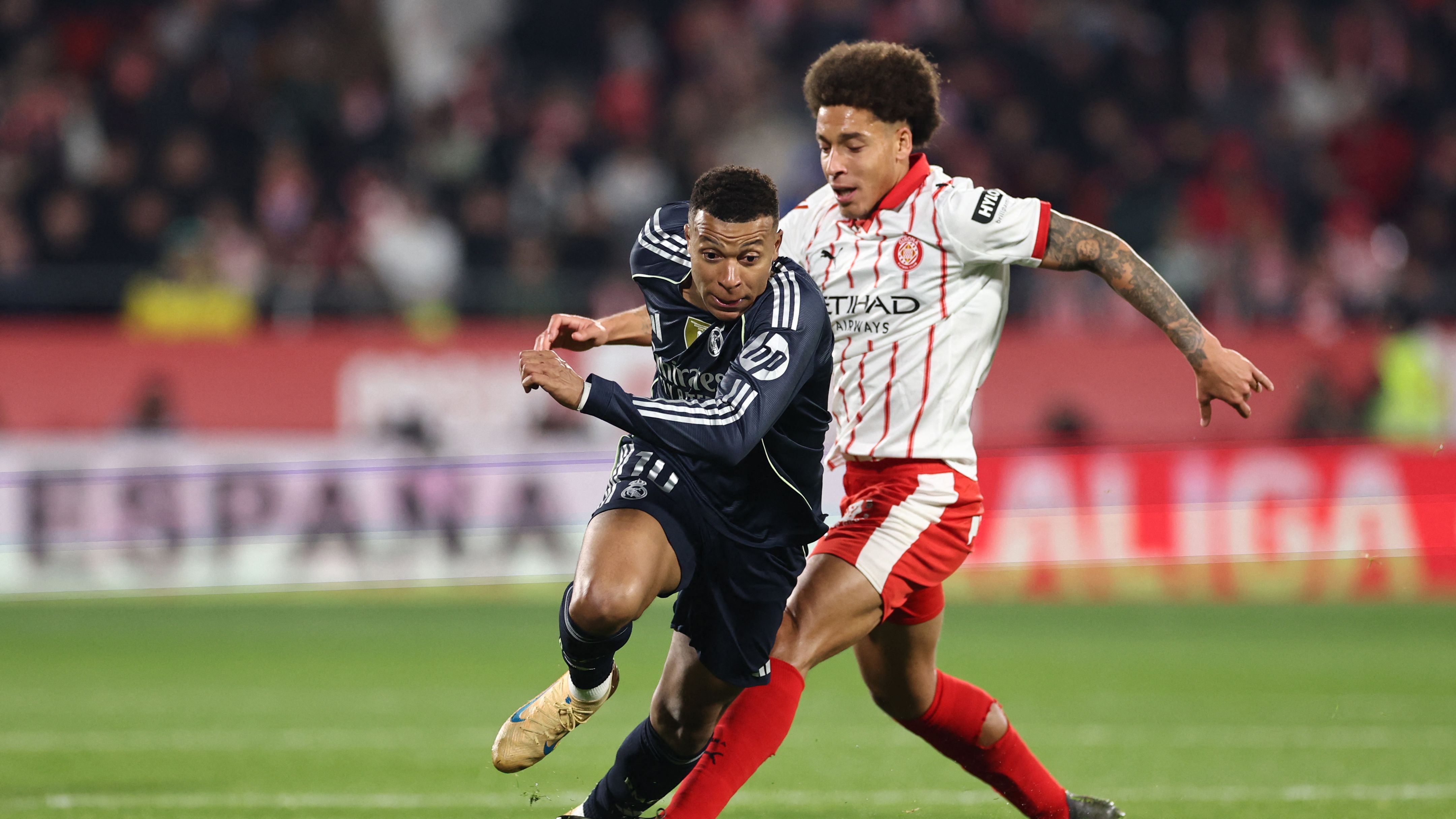 TOPSHOT-FBL-ESP-LIGA-GIRONA-REAL MADRID