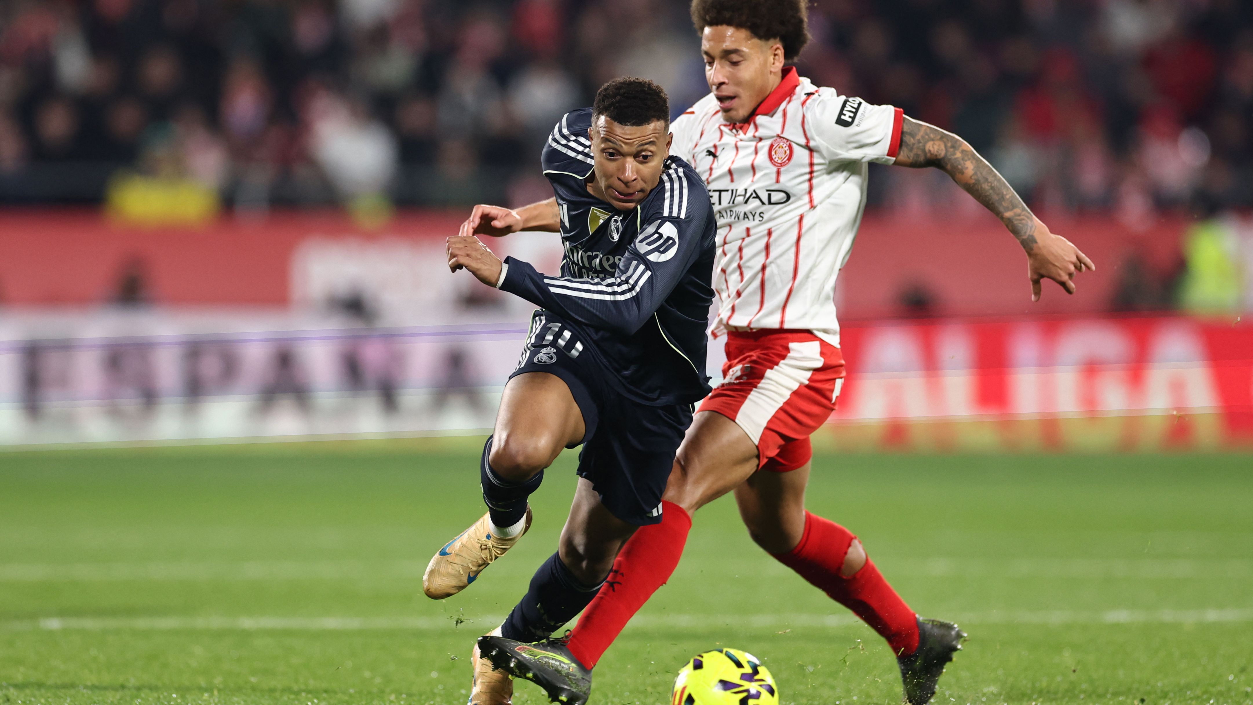 TOPSHOT-FBL-ESP-LIGA-GIRONA-REAL MADRID