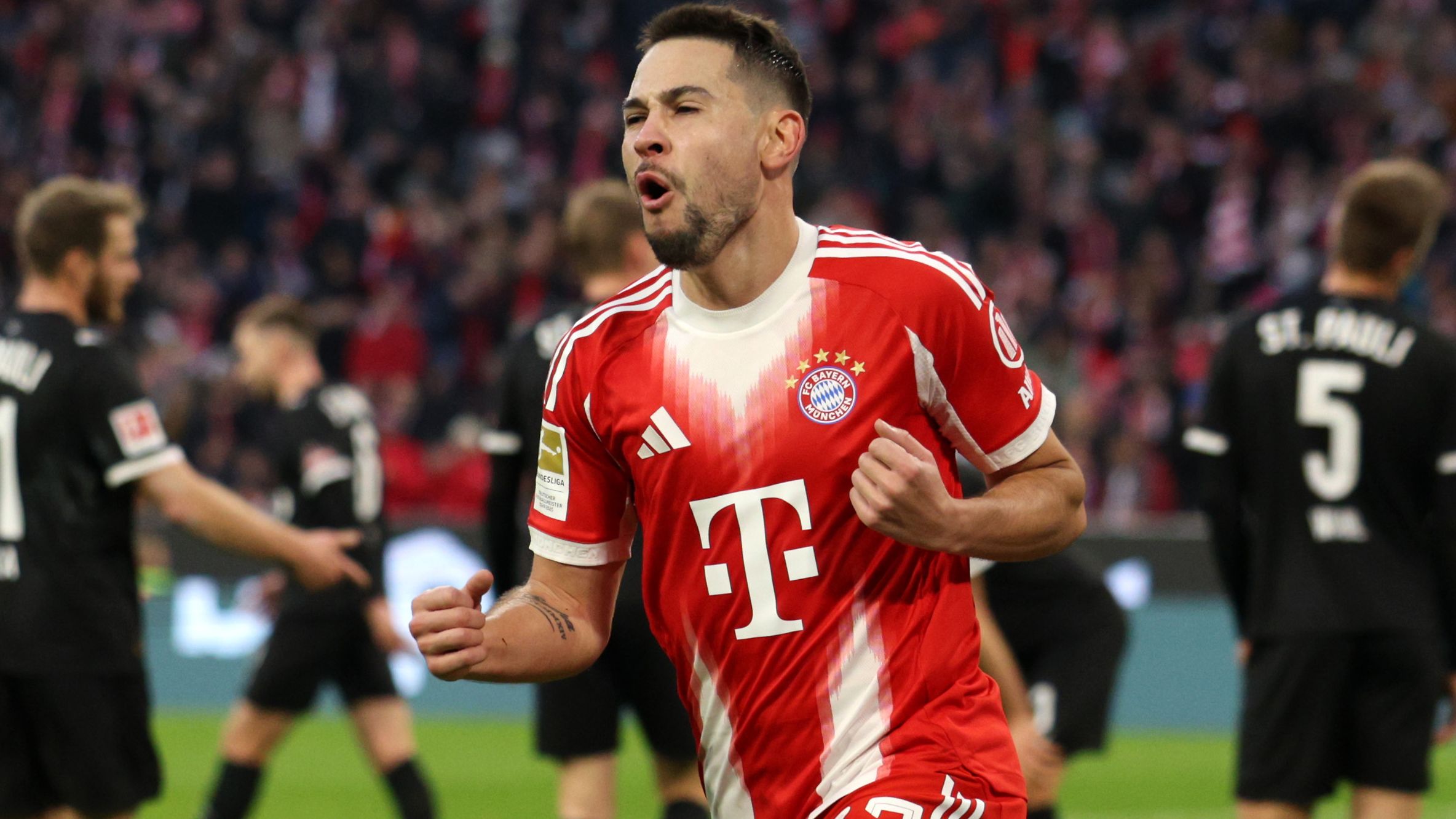 FC Bayern München v FC St. Pauli - Bundesliga