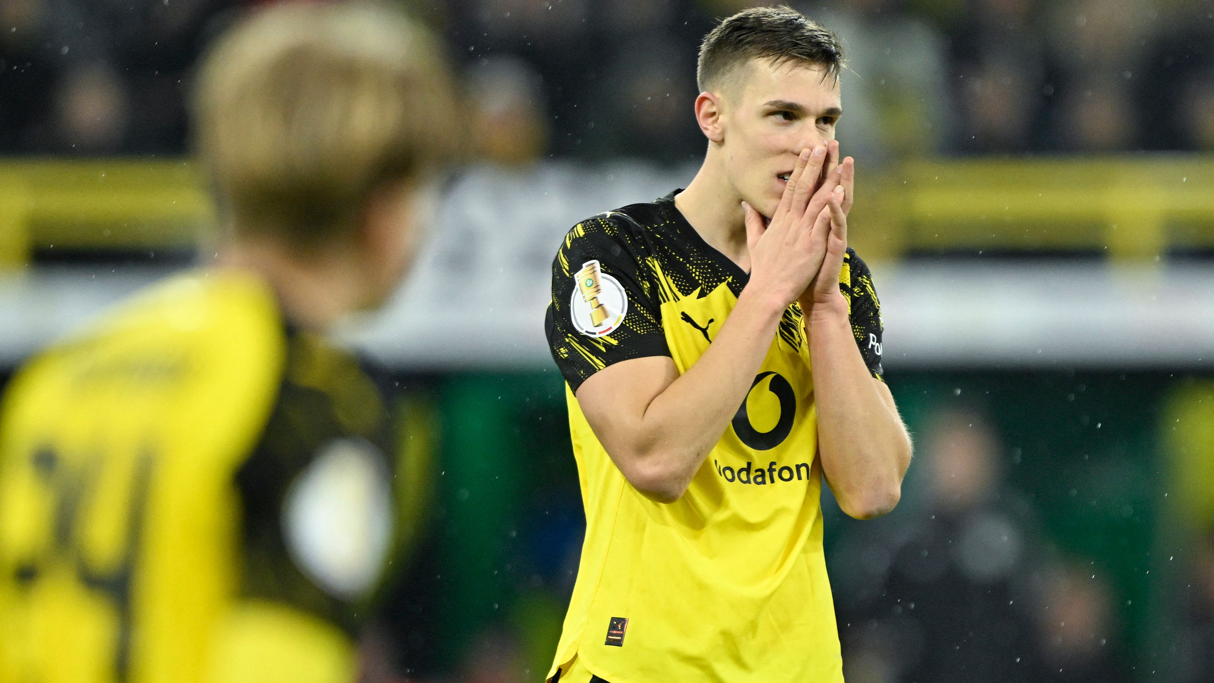 FBL-GER-CUP-DORTMUND-LEVERKUSEN