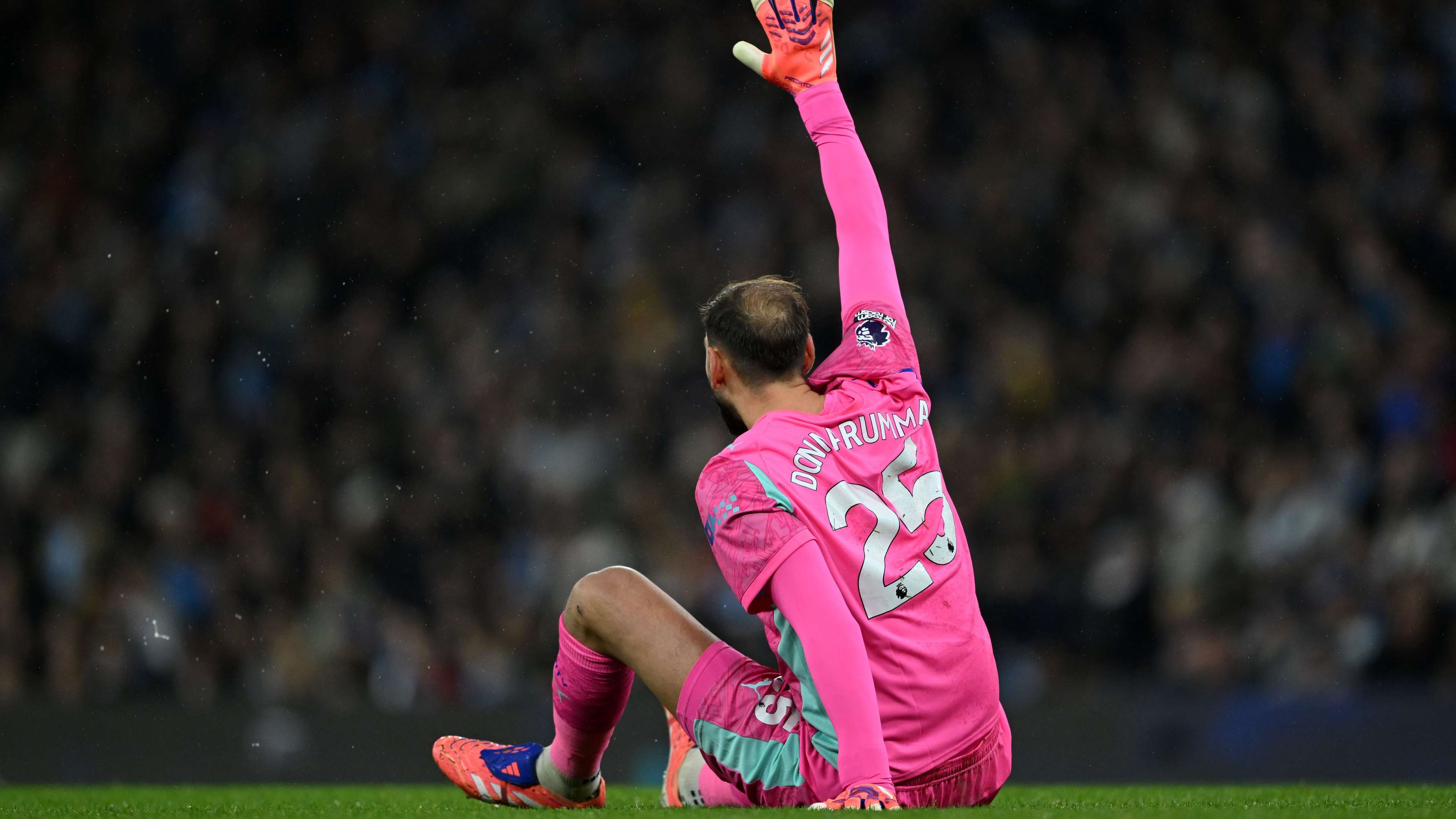 Manchester City v Leeds United - Premier League