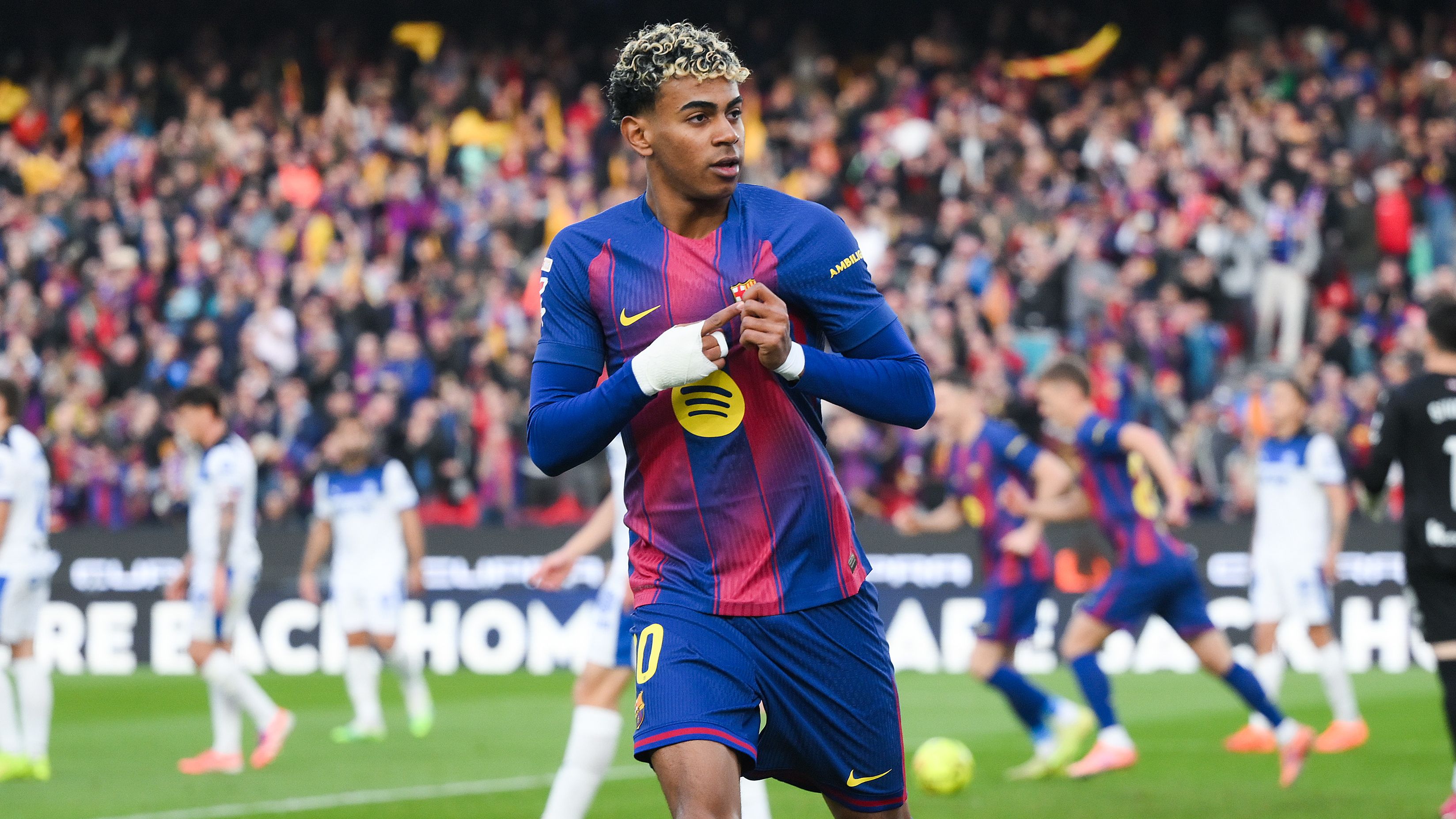 FC Barcelona v Deportivo Alaves - LaLiga EA Sports