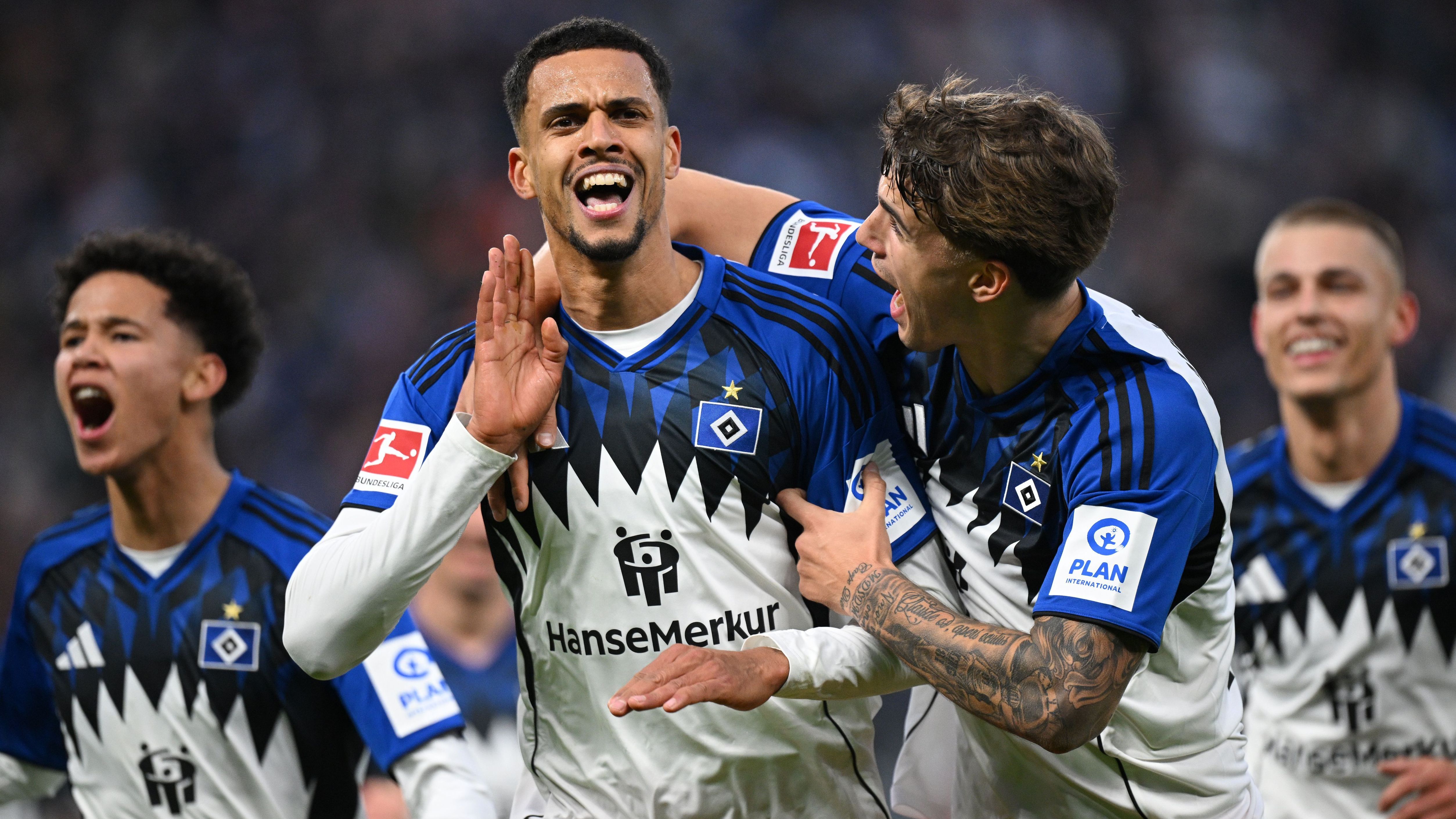 Hamburger SV v VfB Stuttgart - Bundesliga