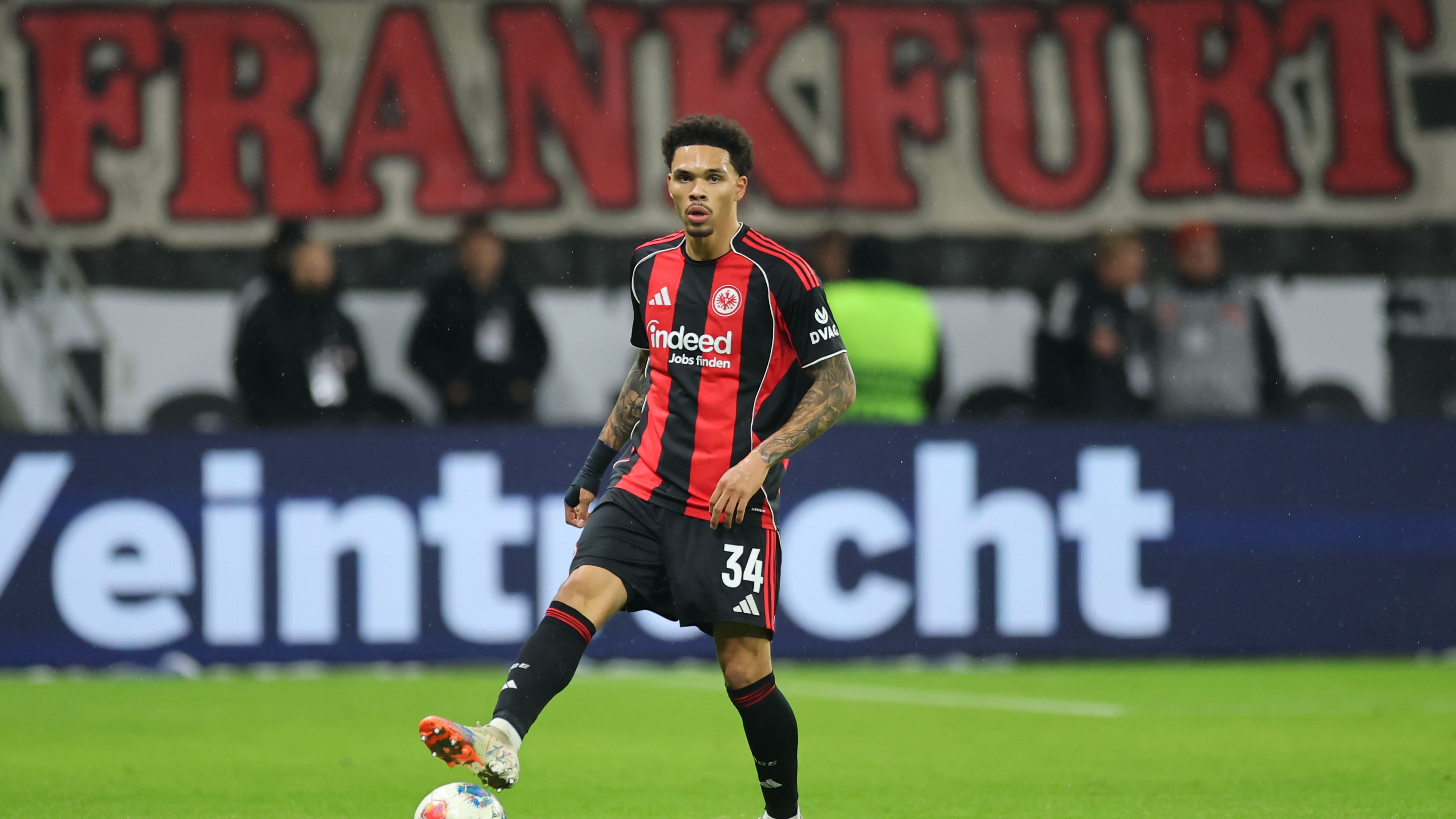 Eintracht Frankfurt v VfL Wolfsburg - Bundesliga