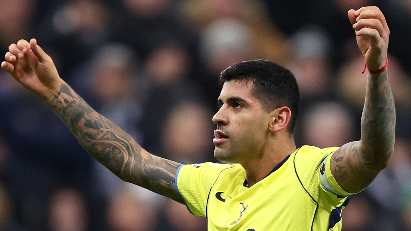 Newcastle United v Tottenham Hotspur - Premier League