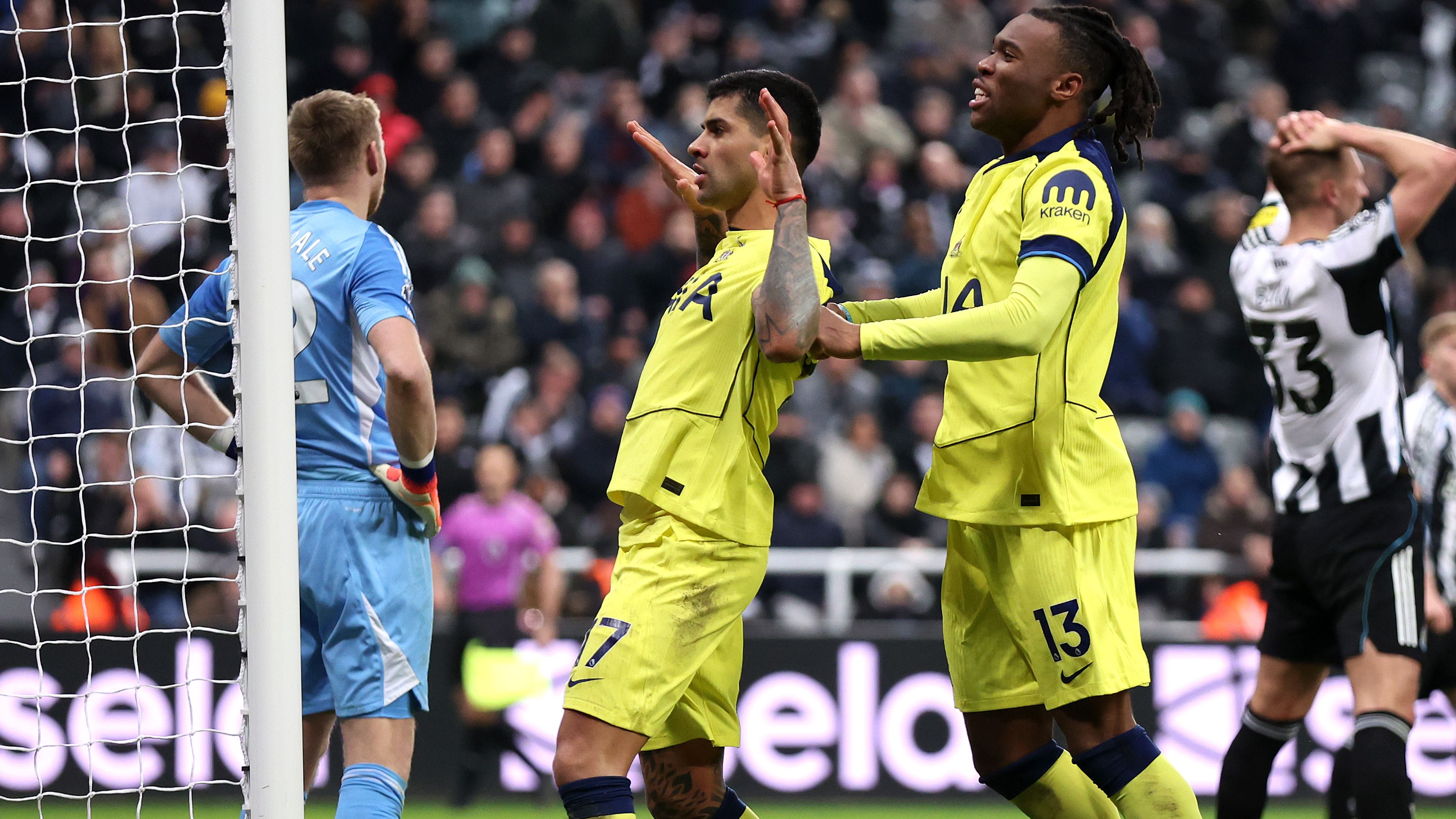 Newcastle United v Tottenham Hotspur - Premier League