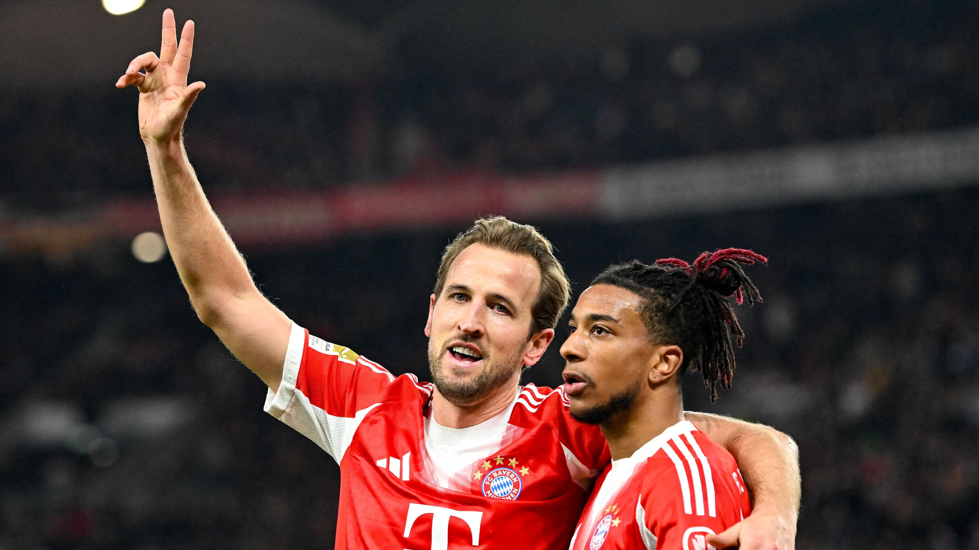 TOPSHOT-FBL-GER-BUNDESLIGA-STUTTGART-BAYERN MUNICH