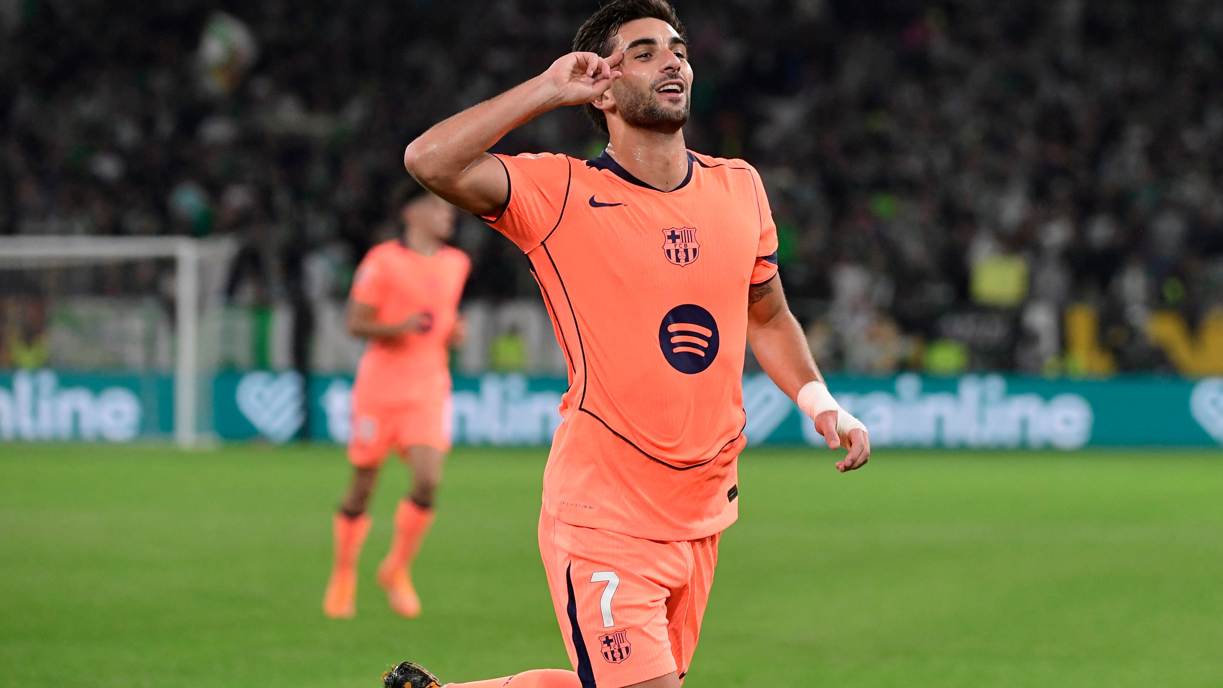 FBL-ESP-LIGA-REAL BETIS-BARCELONA