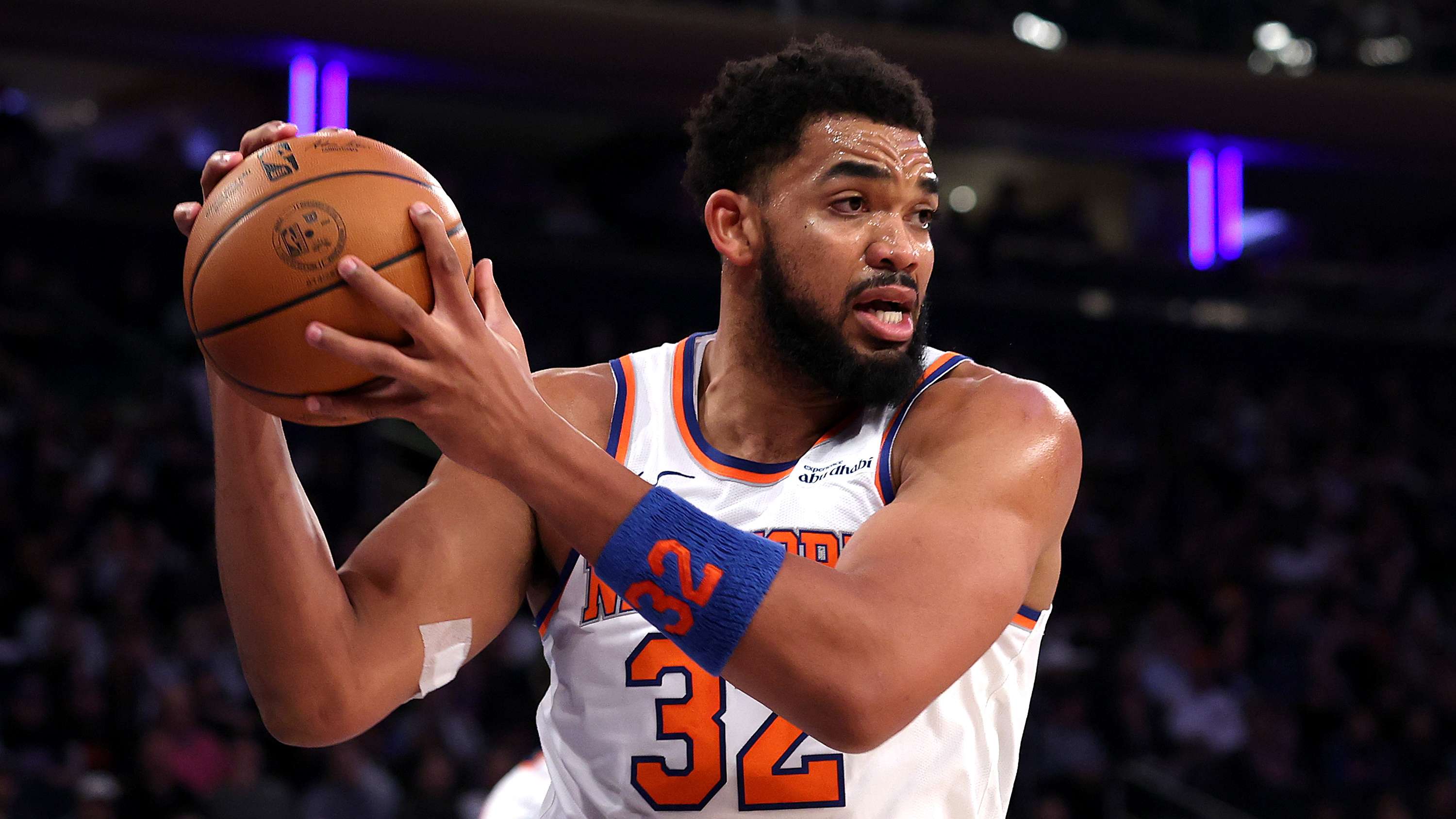 Charlotte Hornets v New York Knicks