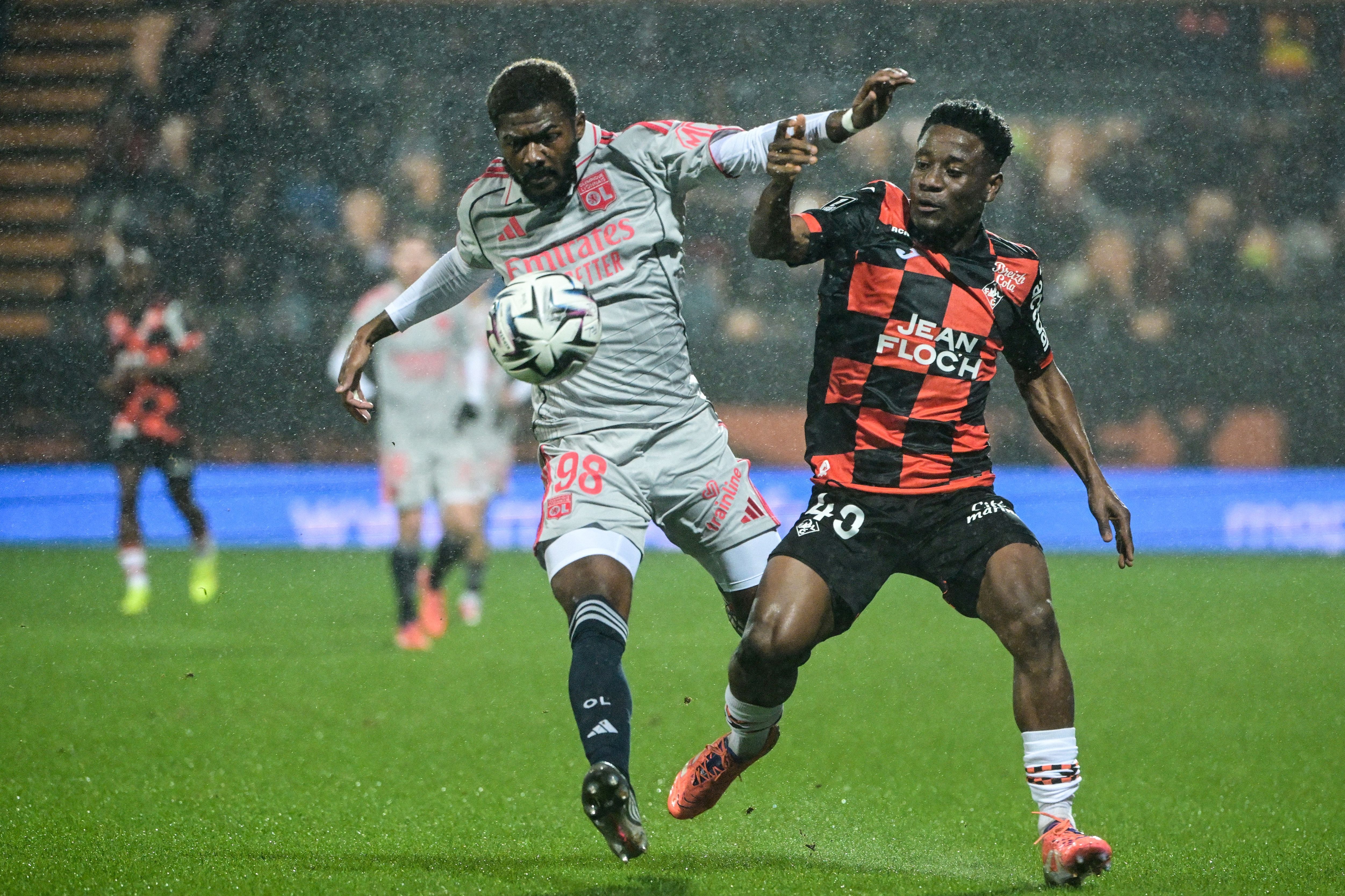 FBL-FRA-LIGUE1-LORIENT-LYON