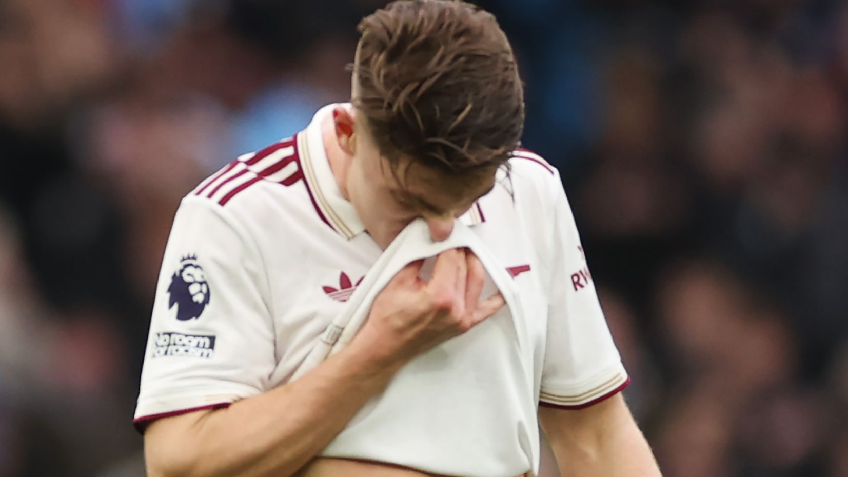 Aston Villa v Arsenal - Premier League