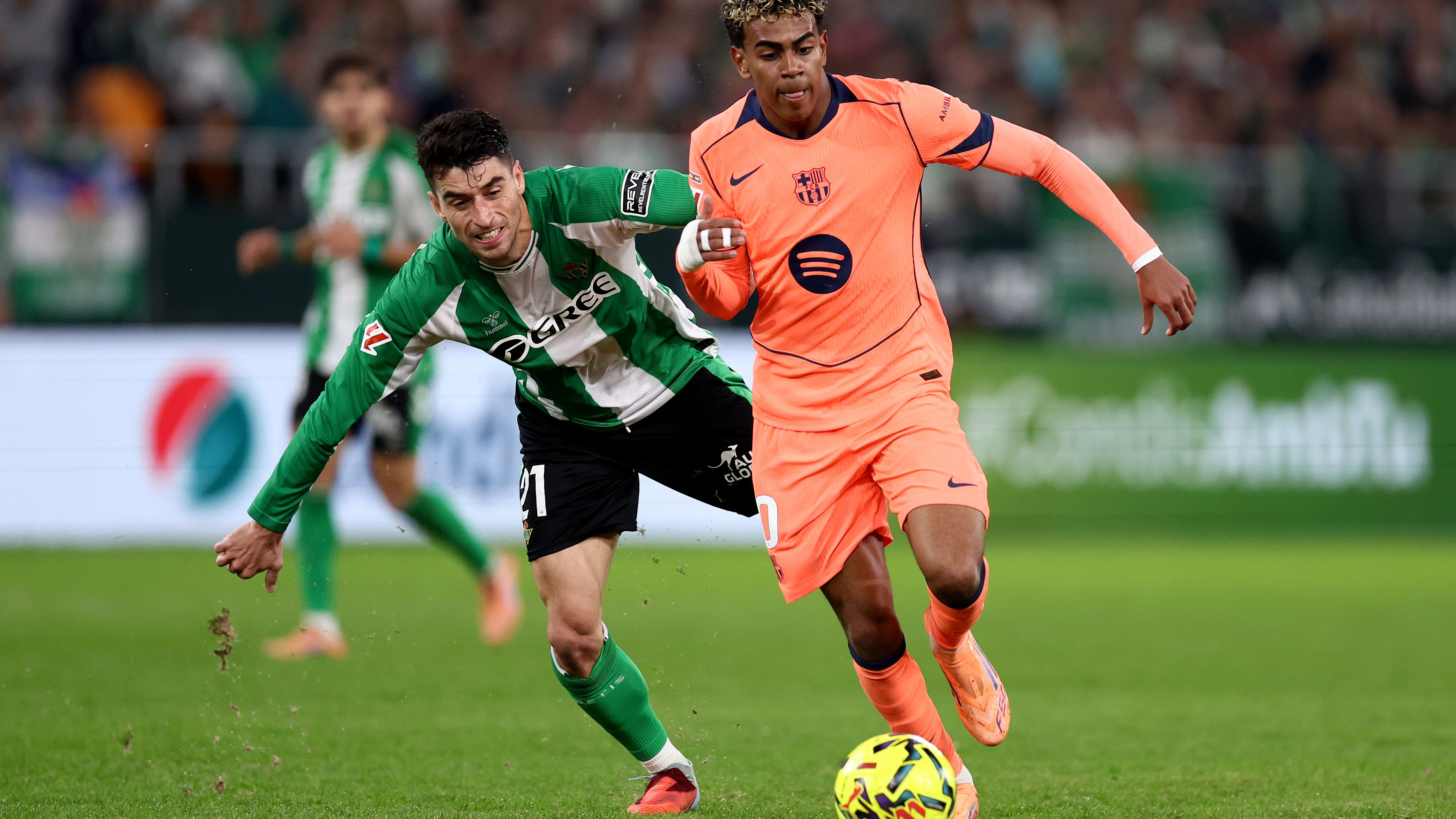 Real Betis Balompie v FC Barcelona - LaLiga EA Sports