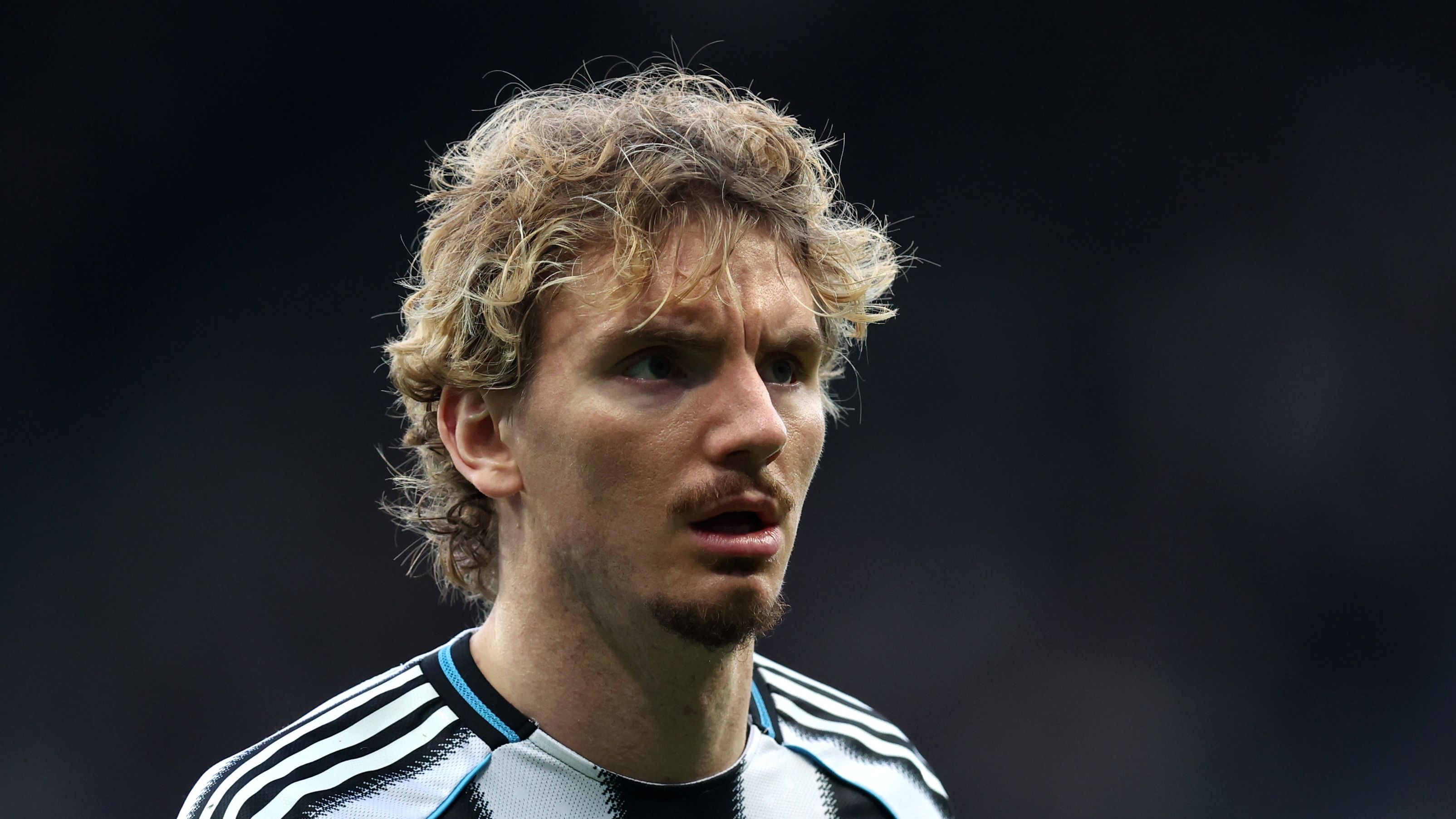 Newcastle United v Burnley - Premier League