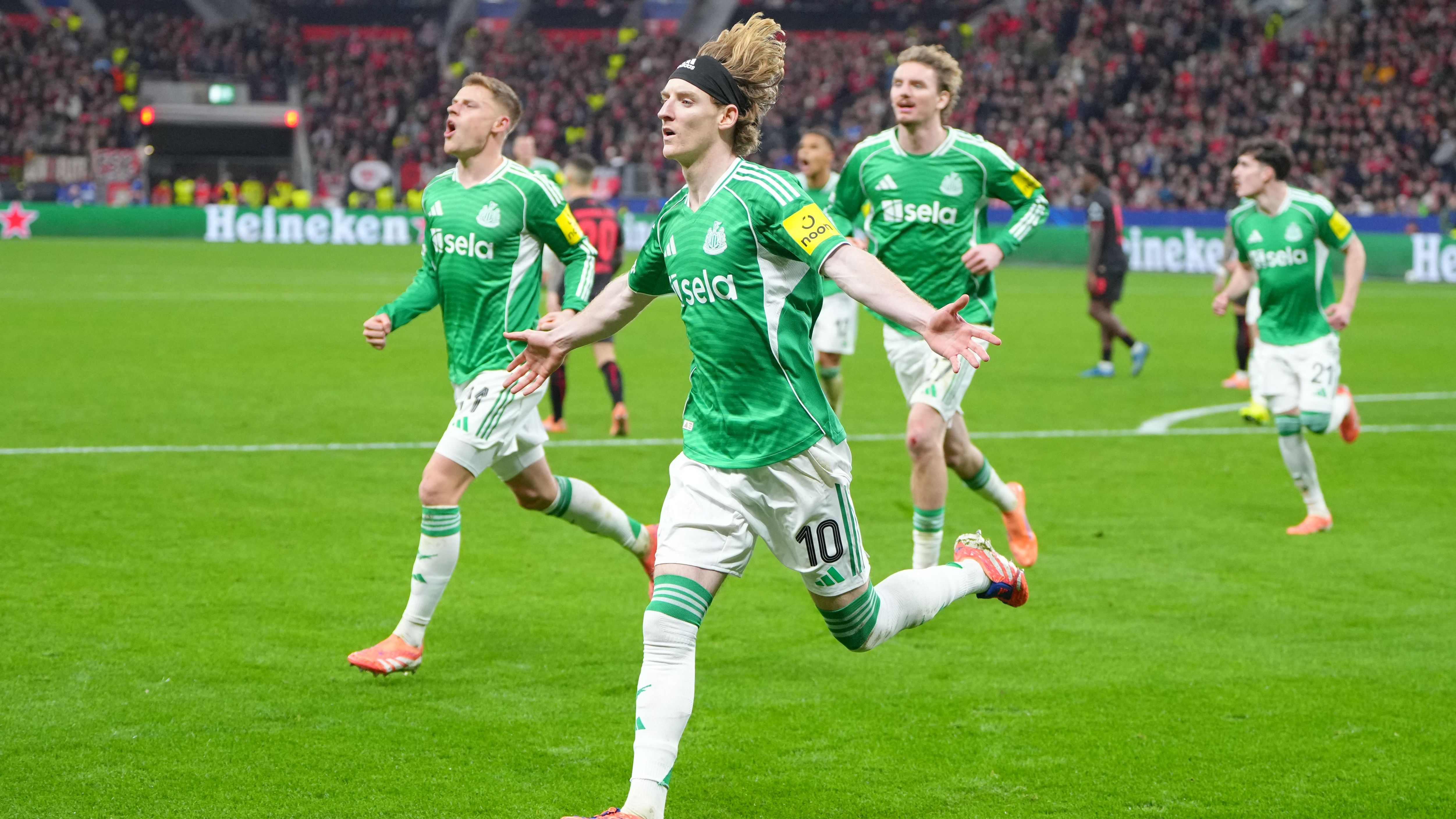 FBL-EUR-C1-LEVERKUSEN-NEWCASTLE