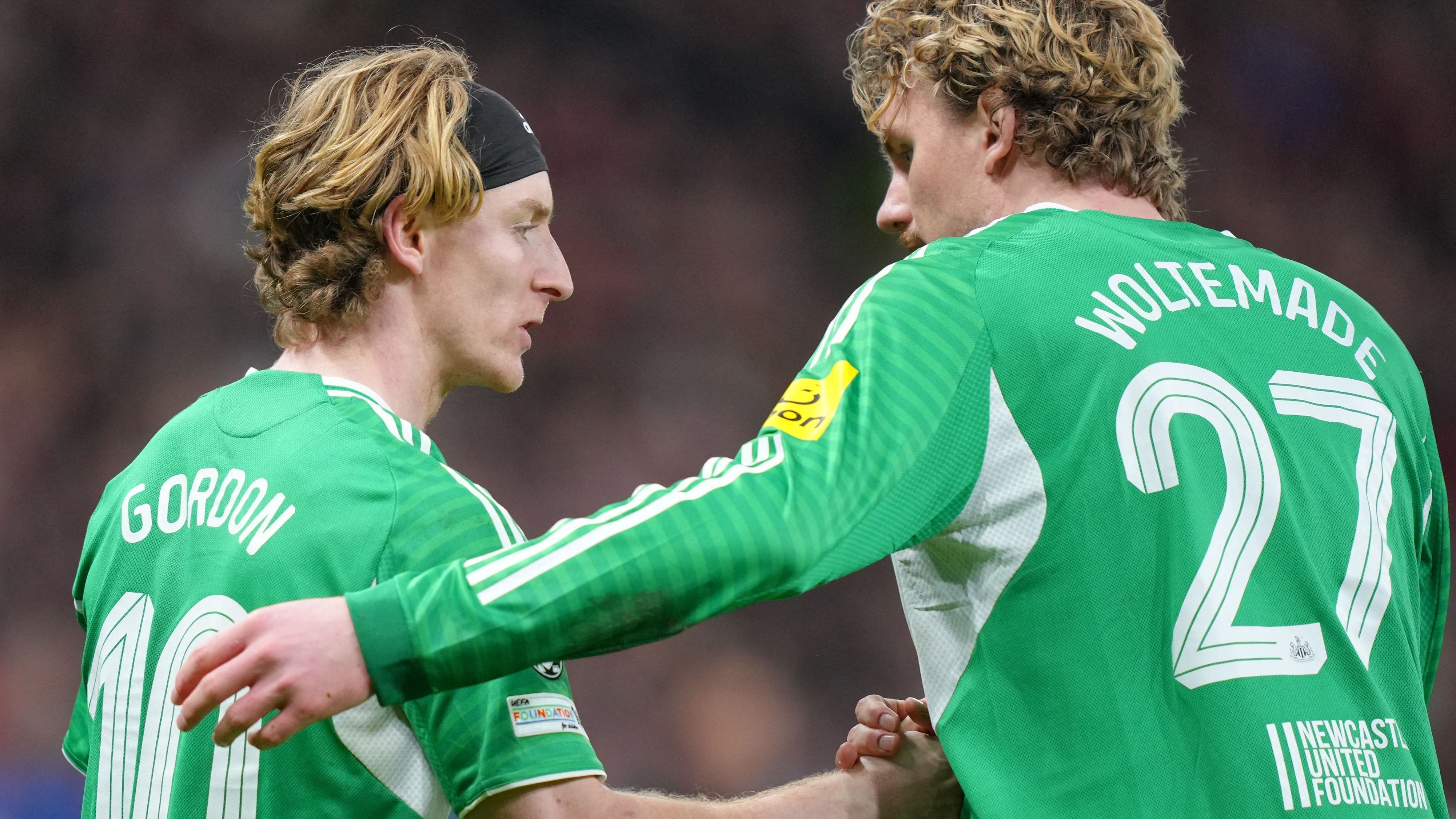 TOPSHOT-FBL-EUR-C1-LEVERKUSEN-NEWCASTLE