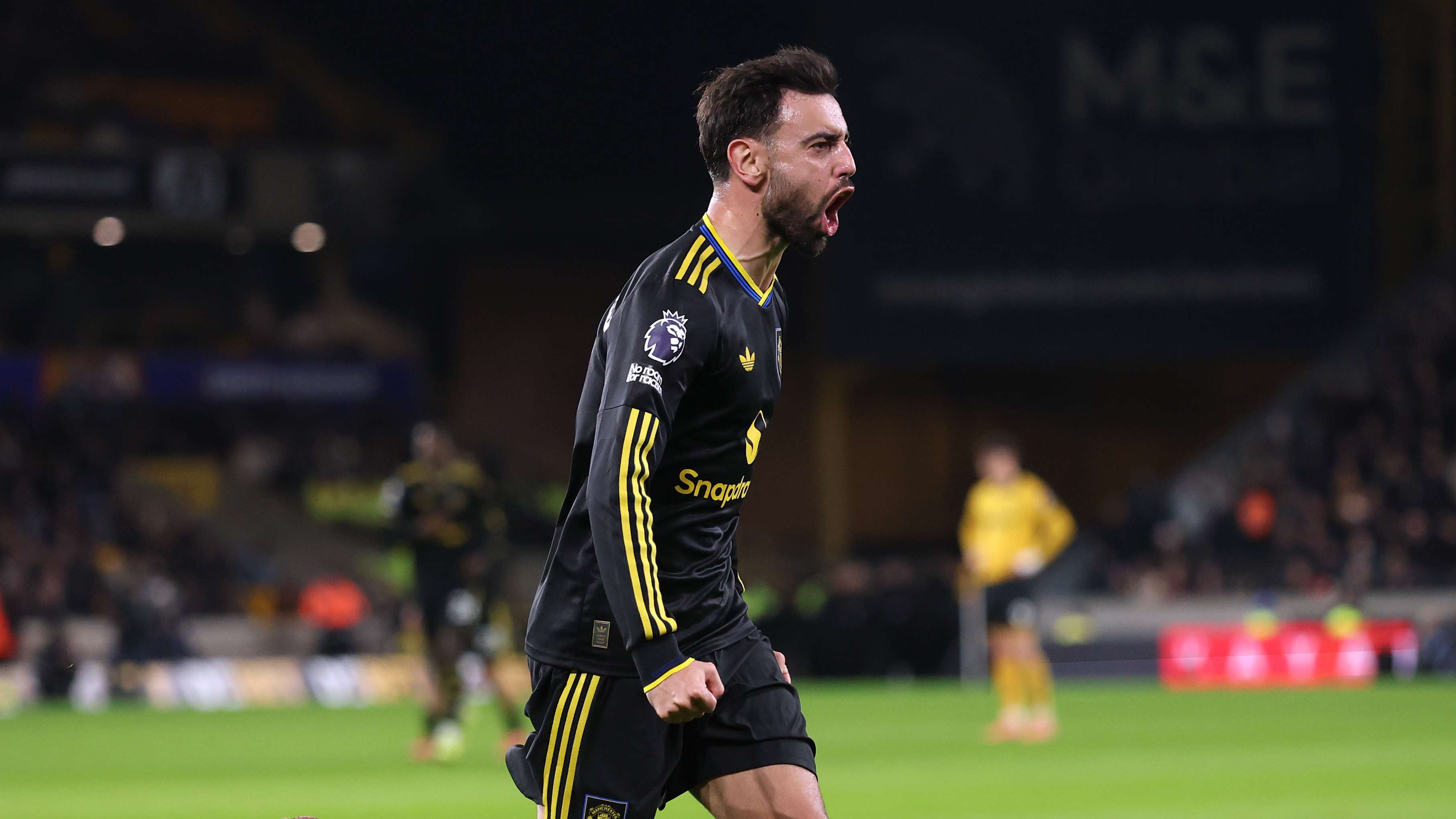 Wolverhampton Wanderers v Manchester United - Premier League