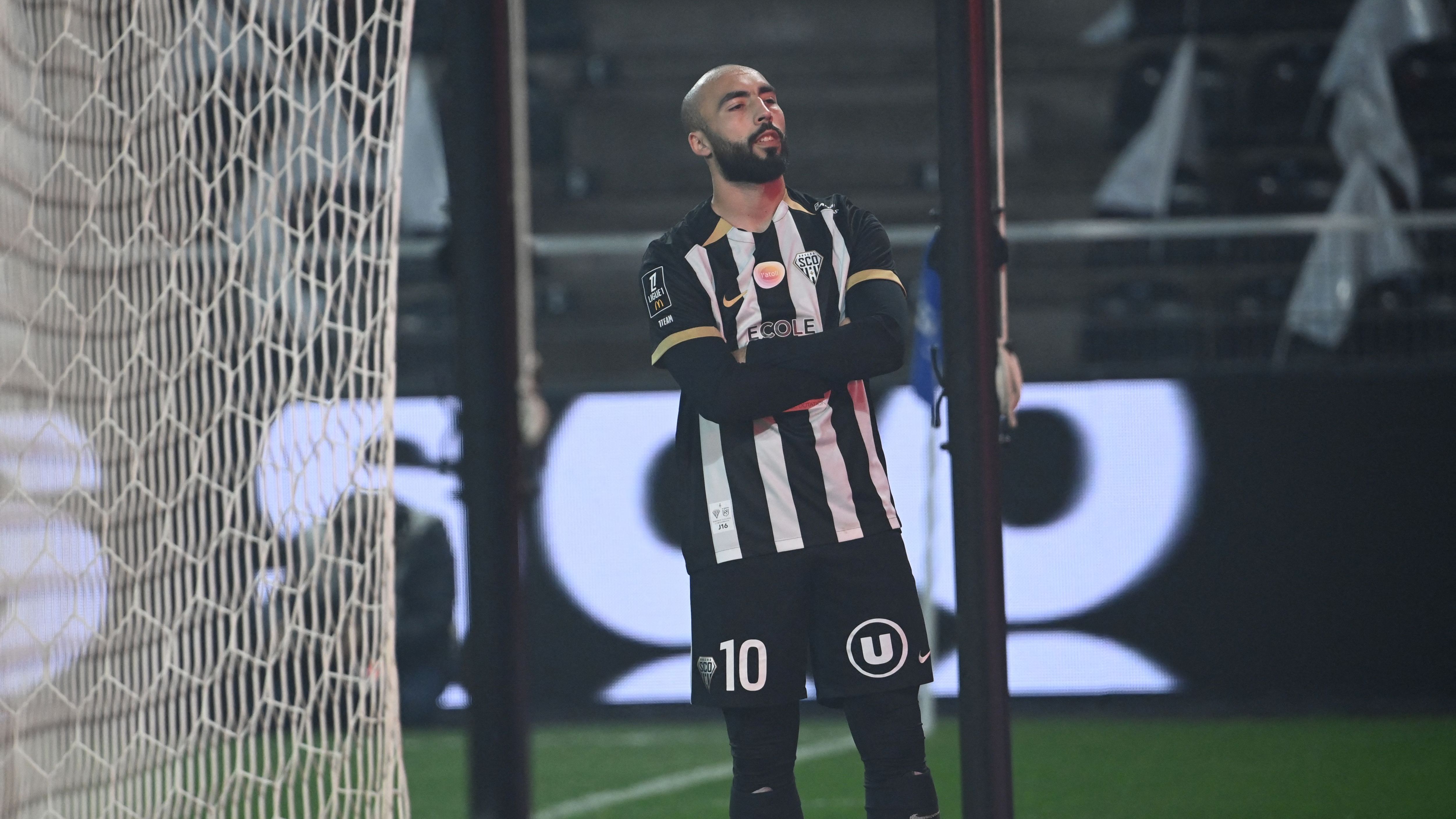 FBL-FRA-LIGUE1-ANGERS-NANTES