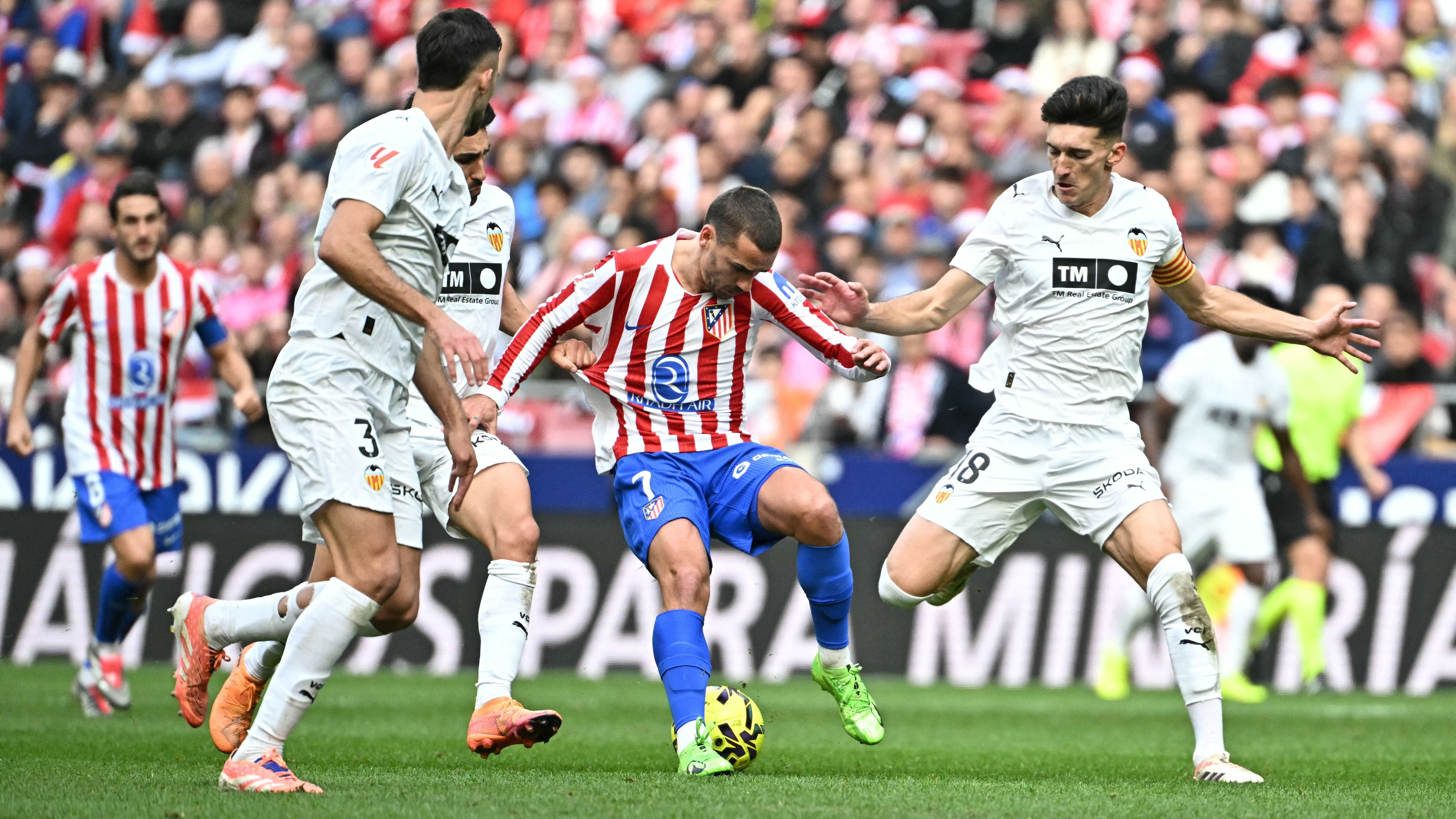 FBL-ESP-LIGA-ATLETICO MADRID-VALENCIA