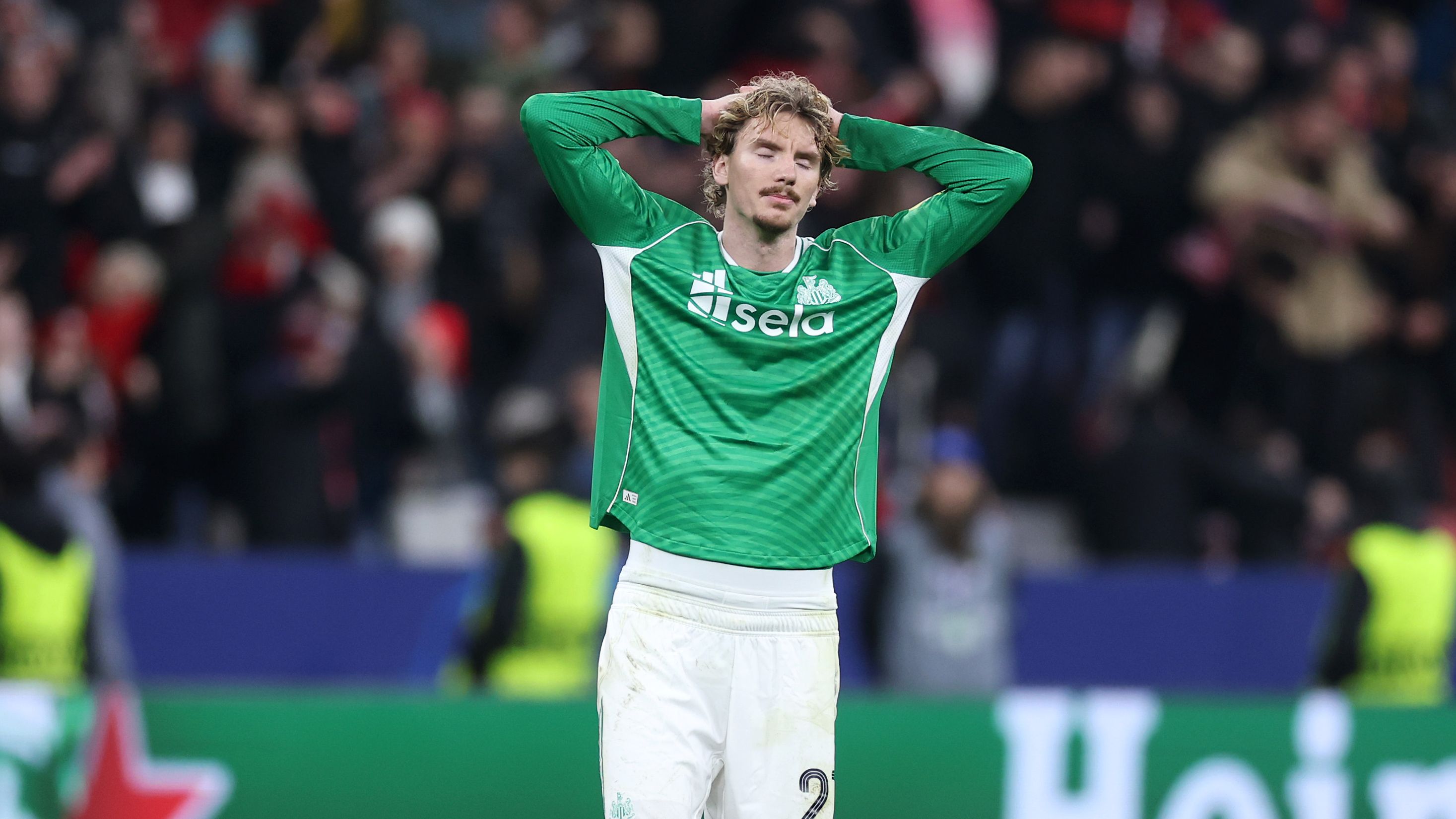 Bayer 04 Leverkusen v Newcastle United FC - UEFA Champions League 2025/26 League Phase MD6