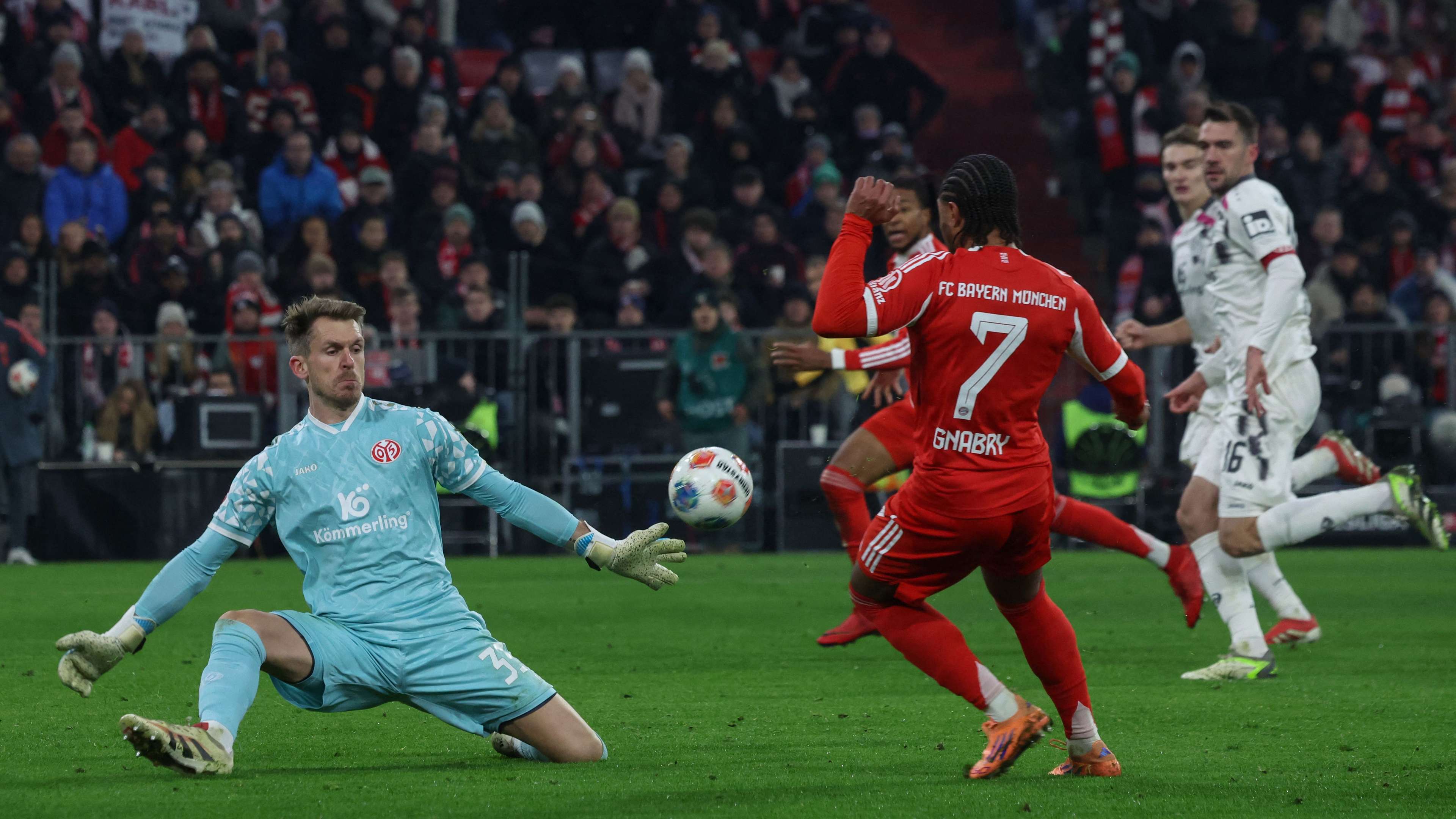 FBL-GER-BUNDESLIGA-BAYERN MUNICH-MAINZ