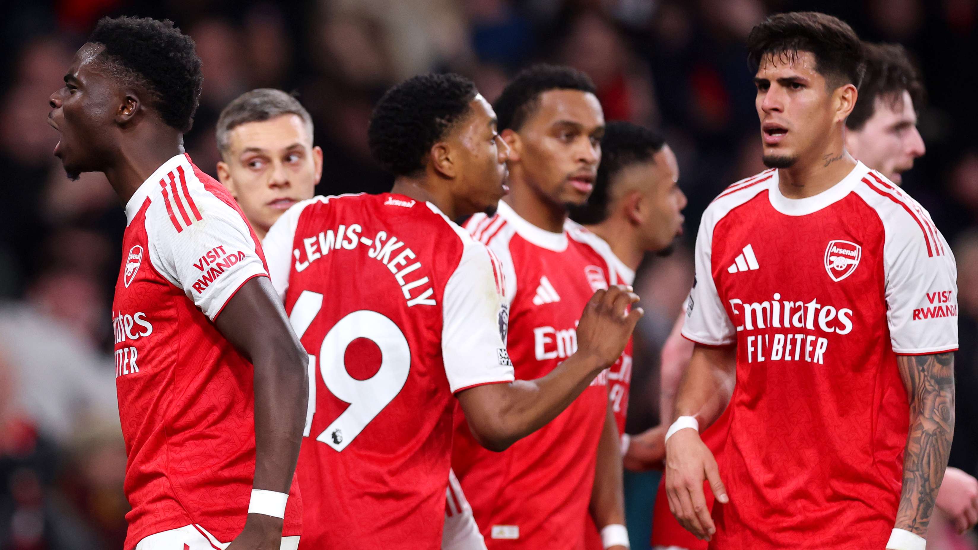 Arsenal v Wolverhampton Wanderers - Premier League