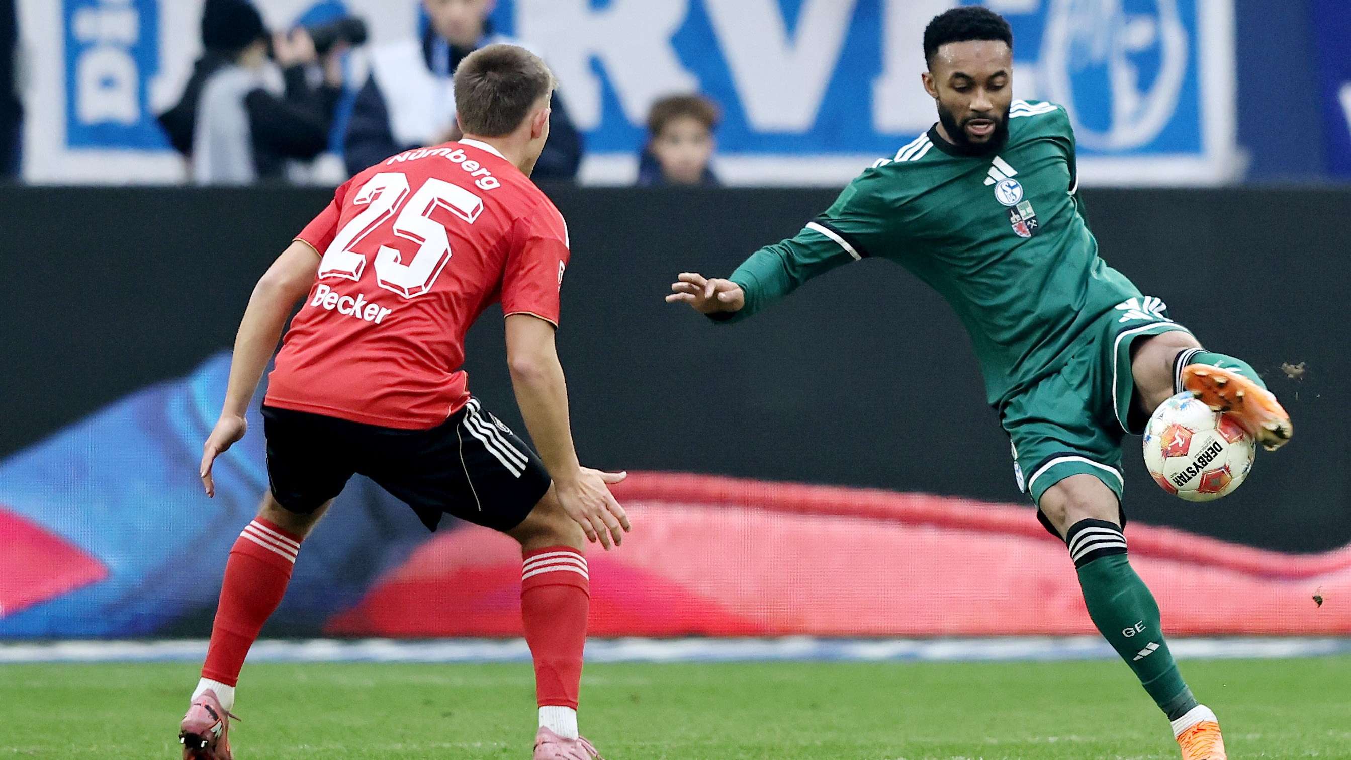 FC Schalke 04 v 1. FC Nürnberg - 2. Bundesliga