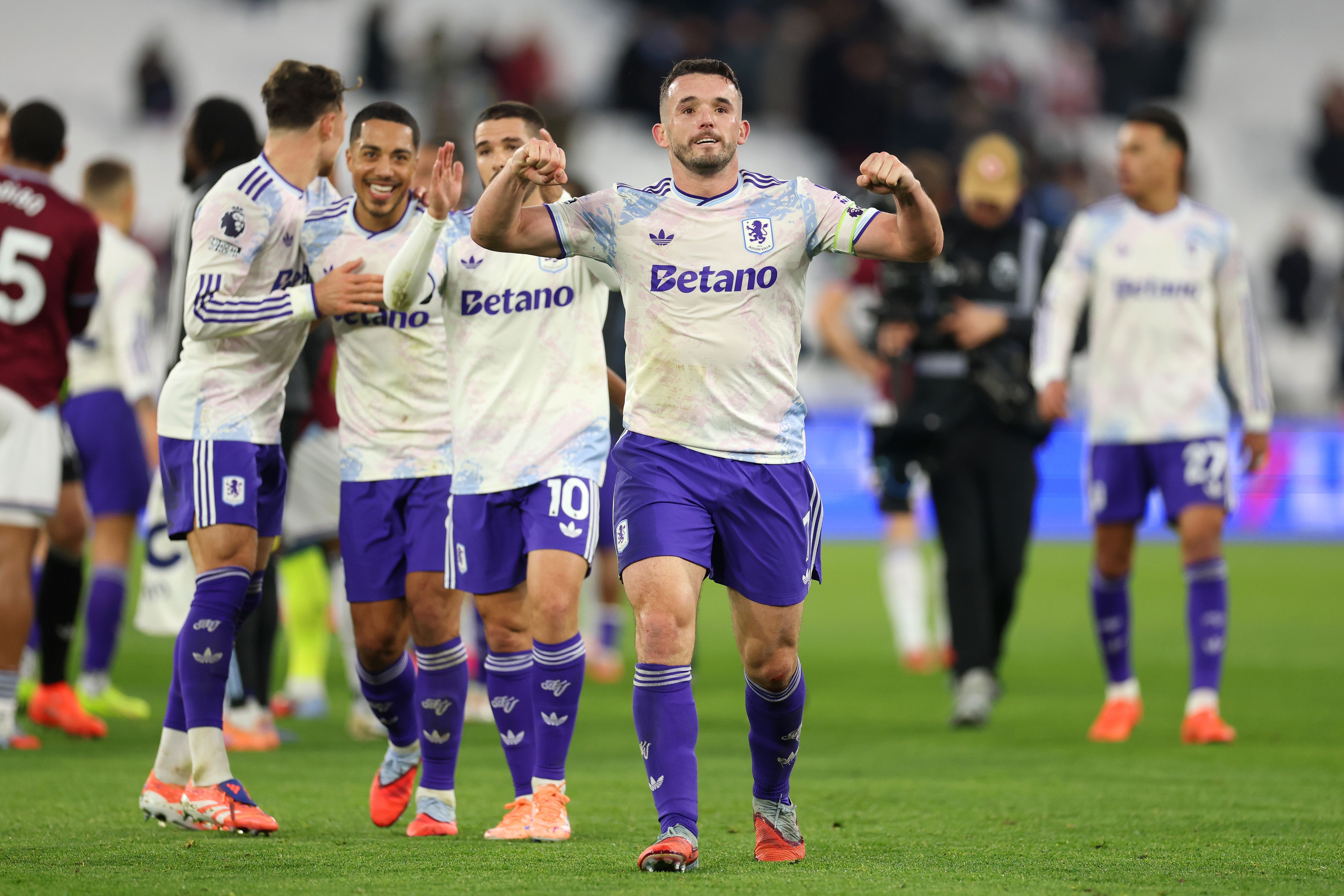 West Ham United v Aston Villa - Premier League