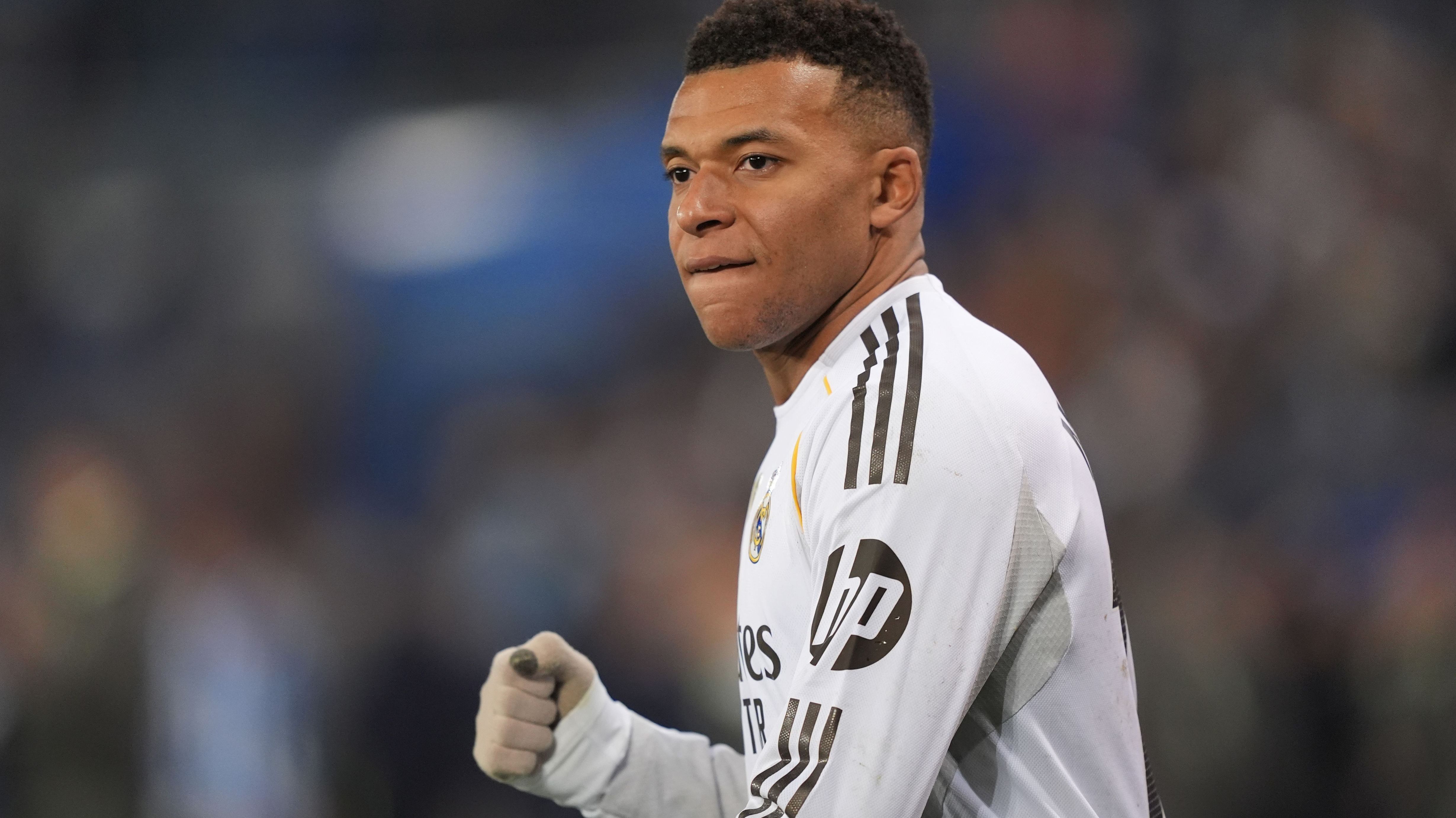 Deportivo Alaves v Real Madrid CF - LaLiga EA Sports