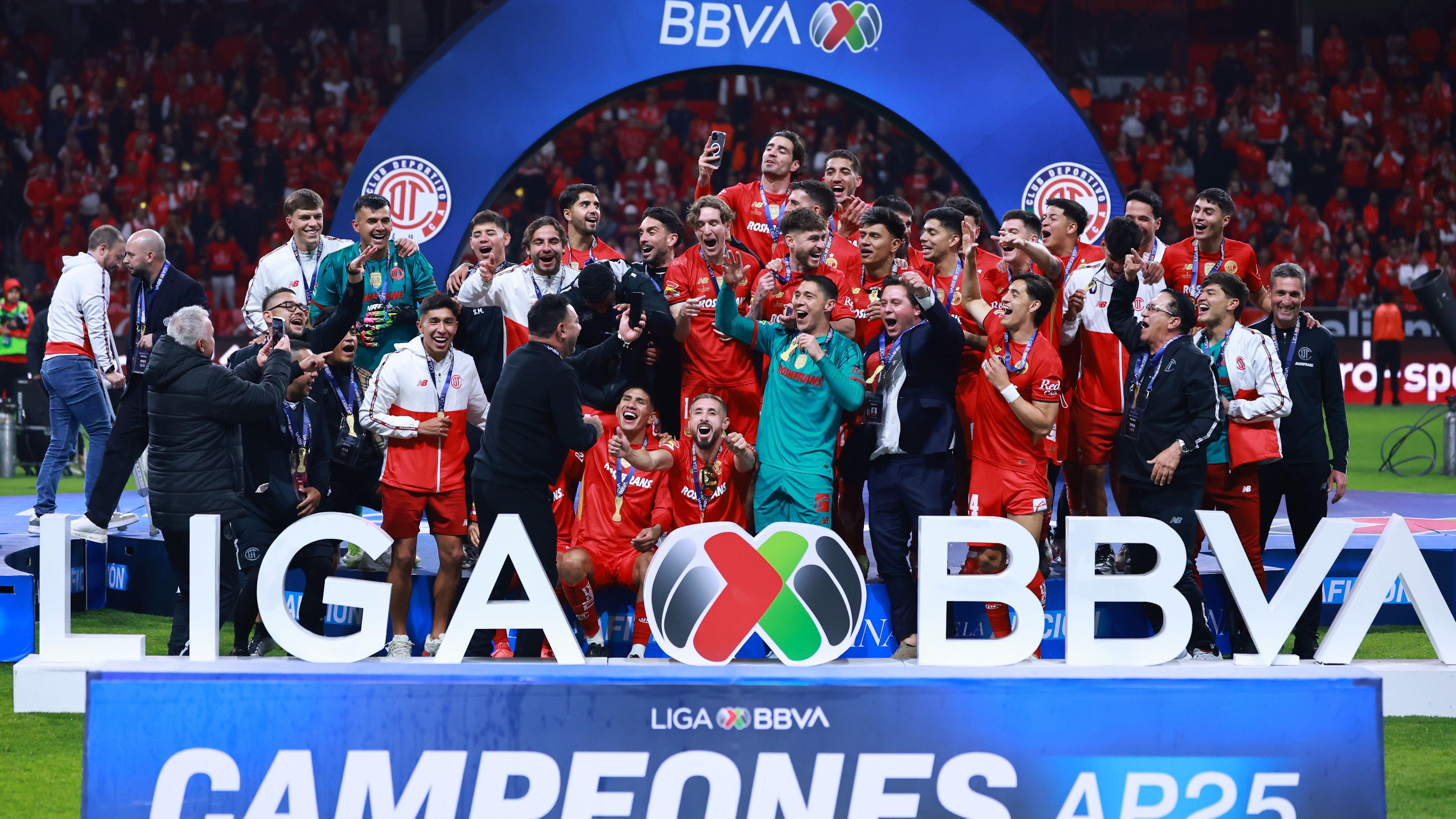 Toluca v Tigres UANL - Torneo Apertura 2025 Liga MX Final