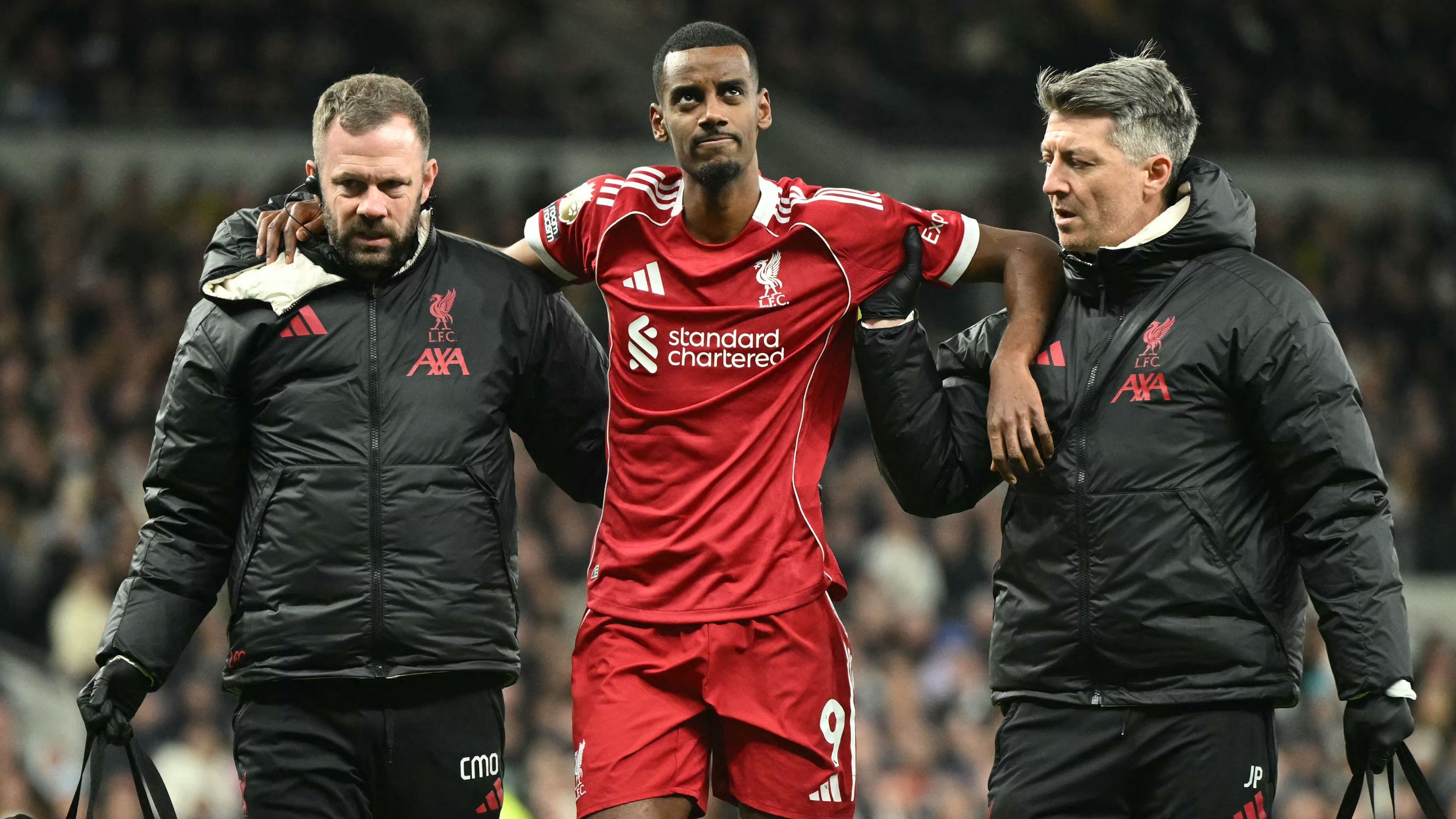 TOPSHOT-FBL-ENG-PR-TOTTENHAM-LIVERPOOL