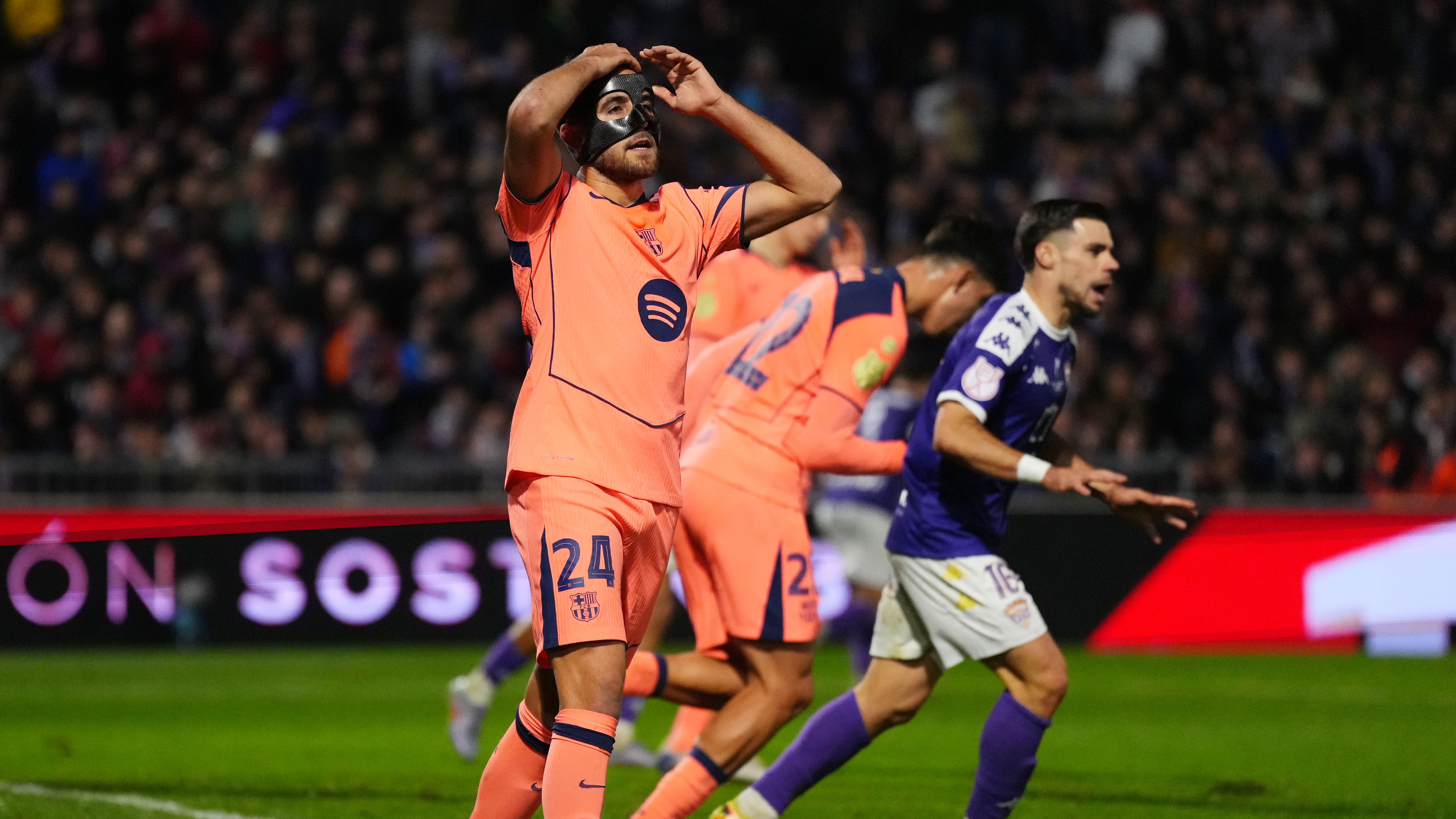 CD Guadalajara v FC Barcelona - Copa del Rey