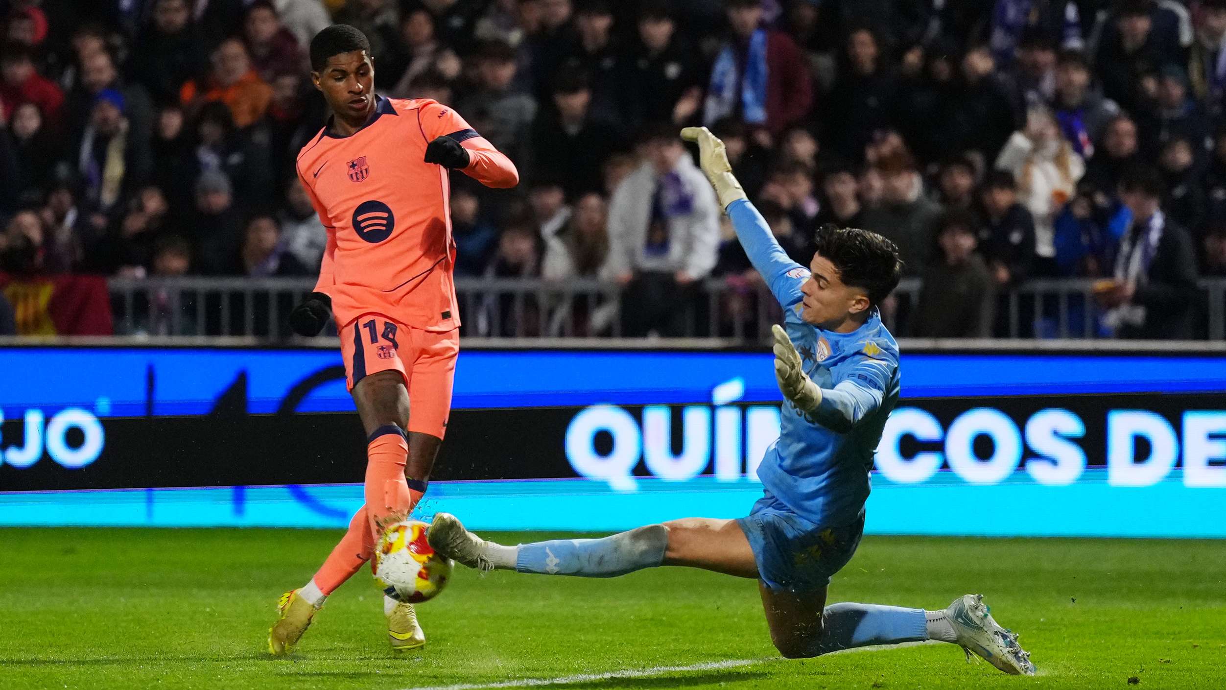 CD Guadalajara v FC Barcelona - Copa del Rey