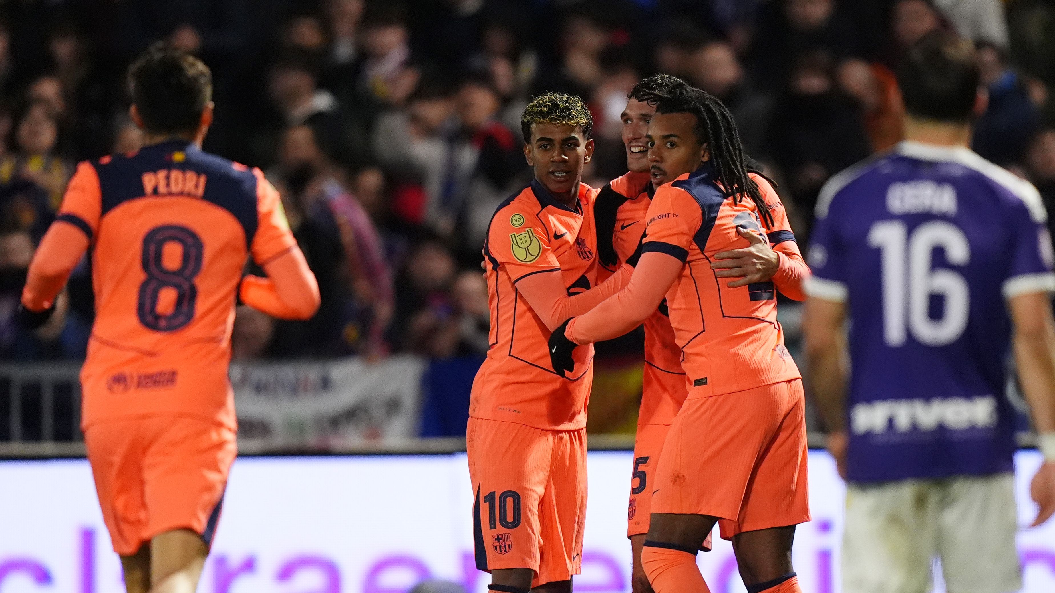 CD Guadalajara v FC Barcelona - Copa del Rey