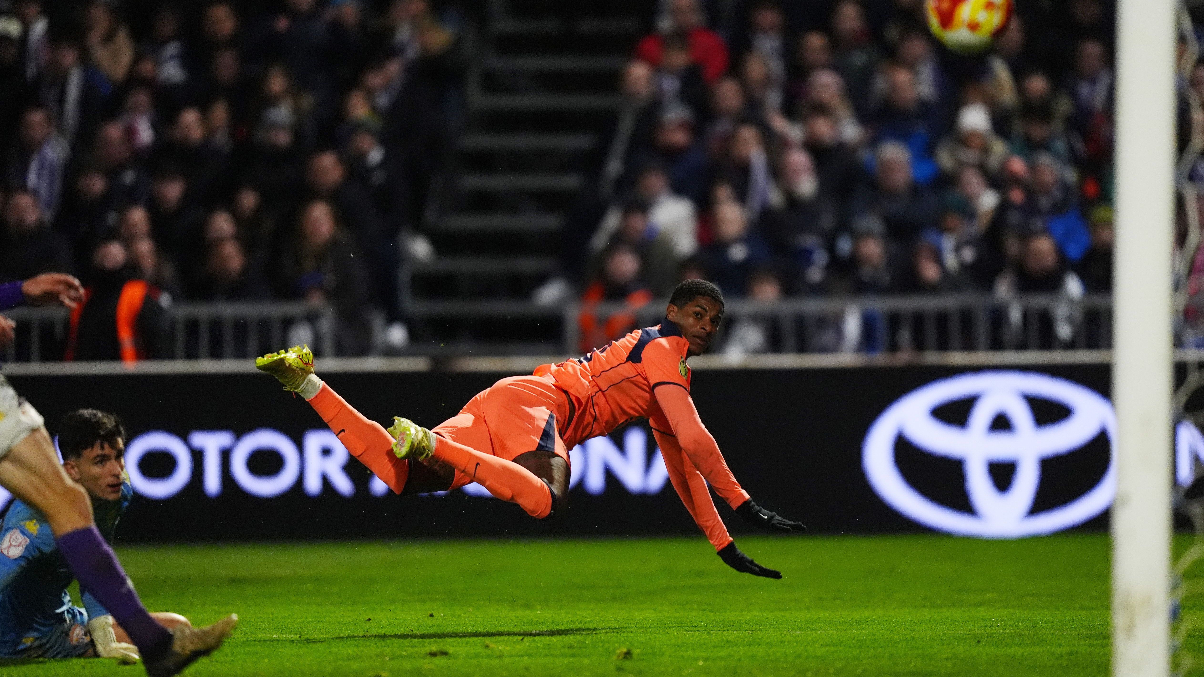 CD Guadalajara v FC Barcelona - Copa del Rey