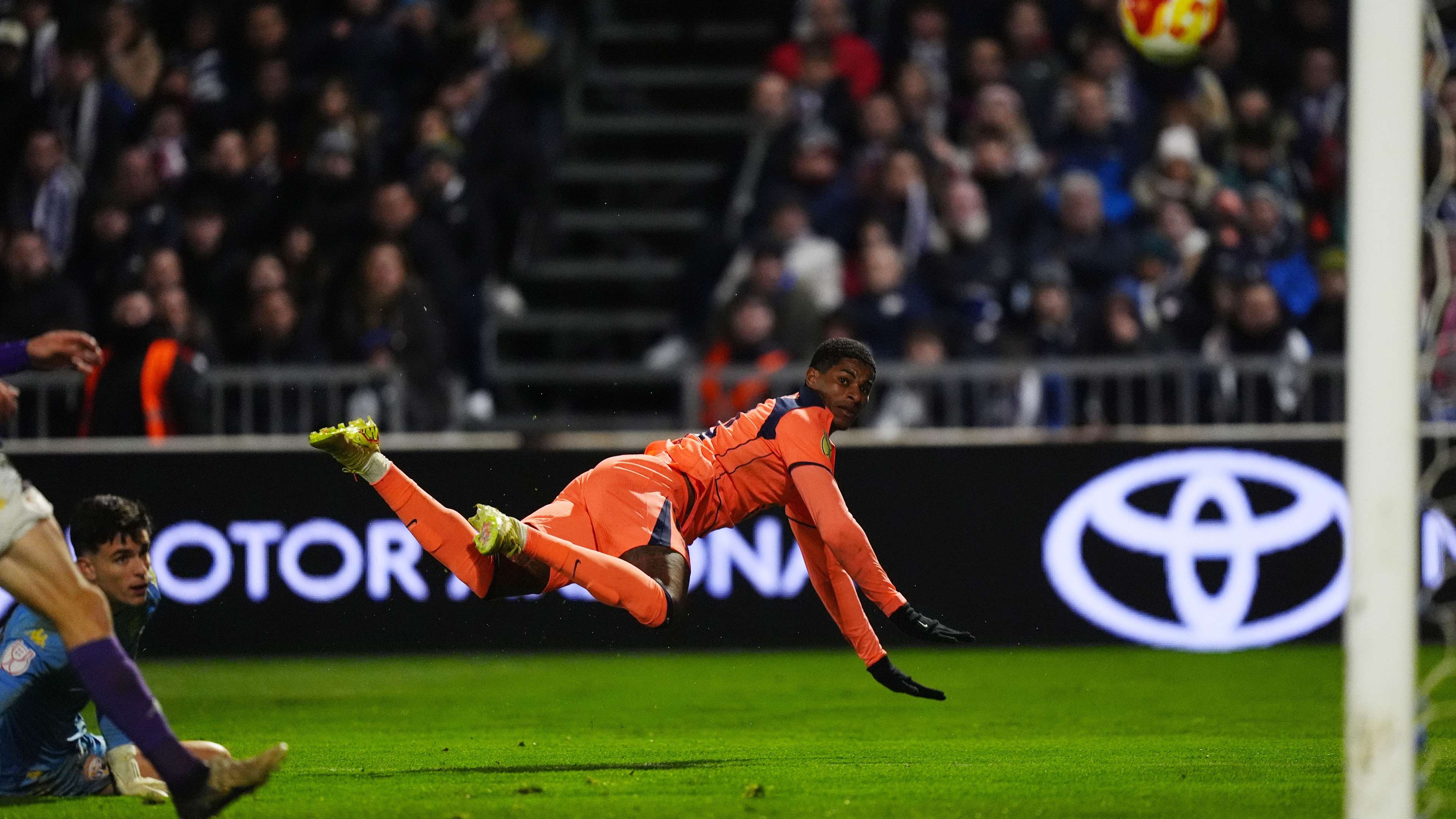 CD Guadalajara v FC Barcelona - Copa del Rey