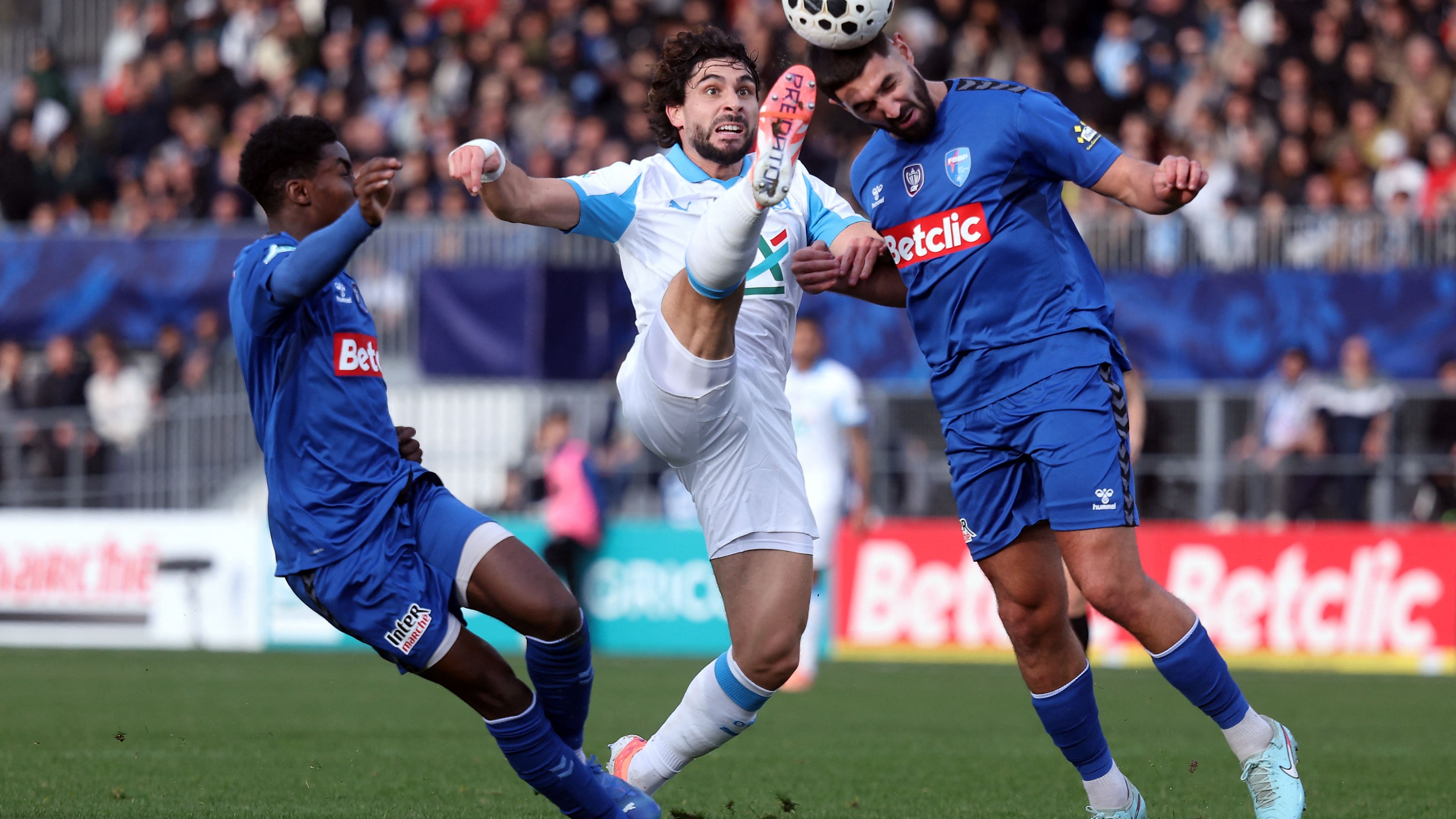 TOPSHOT-FBL-FRA-CUP-BOURG-EN-BRESSE-MARSEILLE