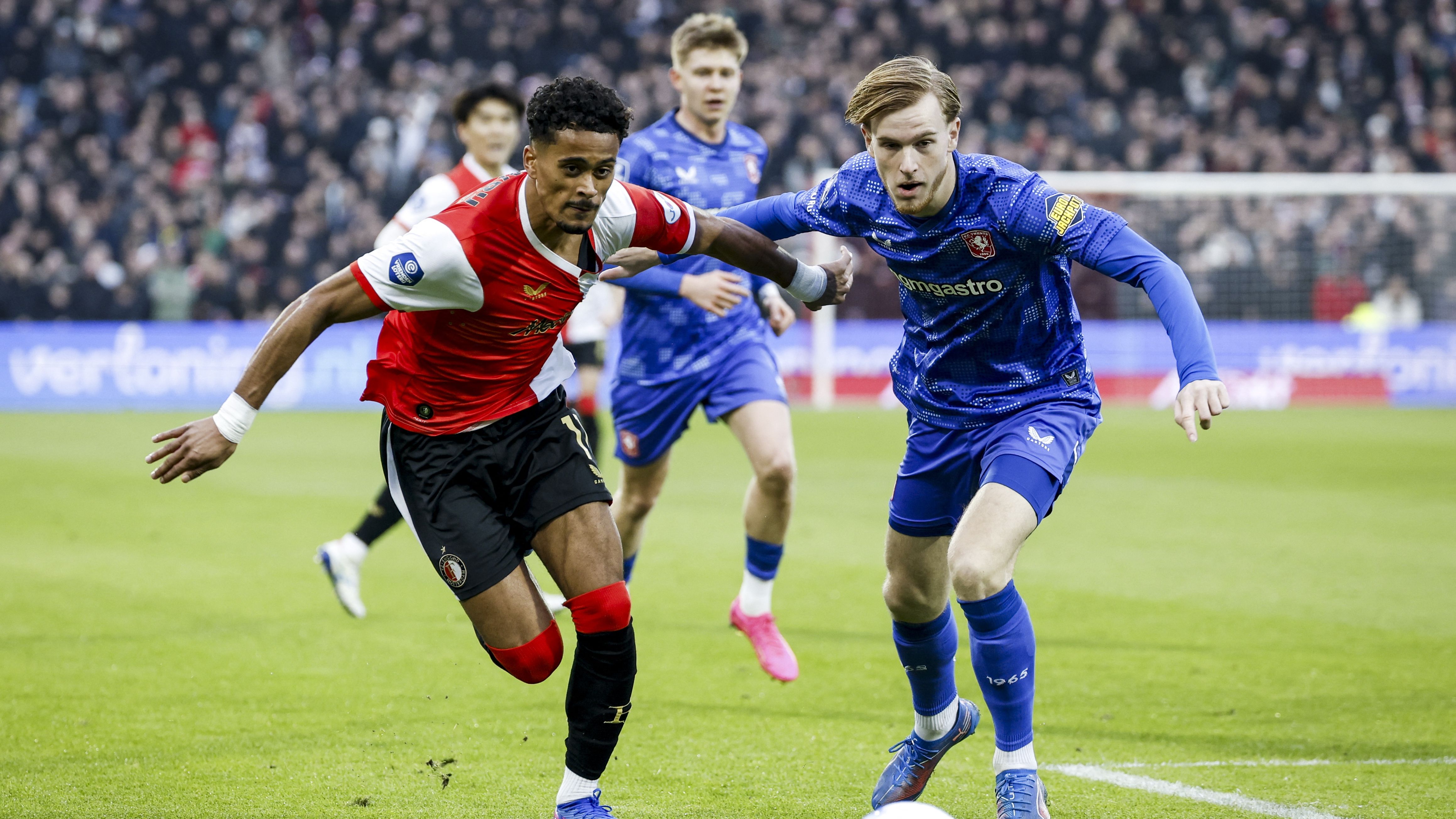 FBL-NED-EREDIVISIE-FEYENOORD-TWENTE