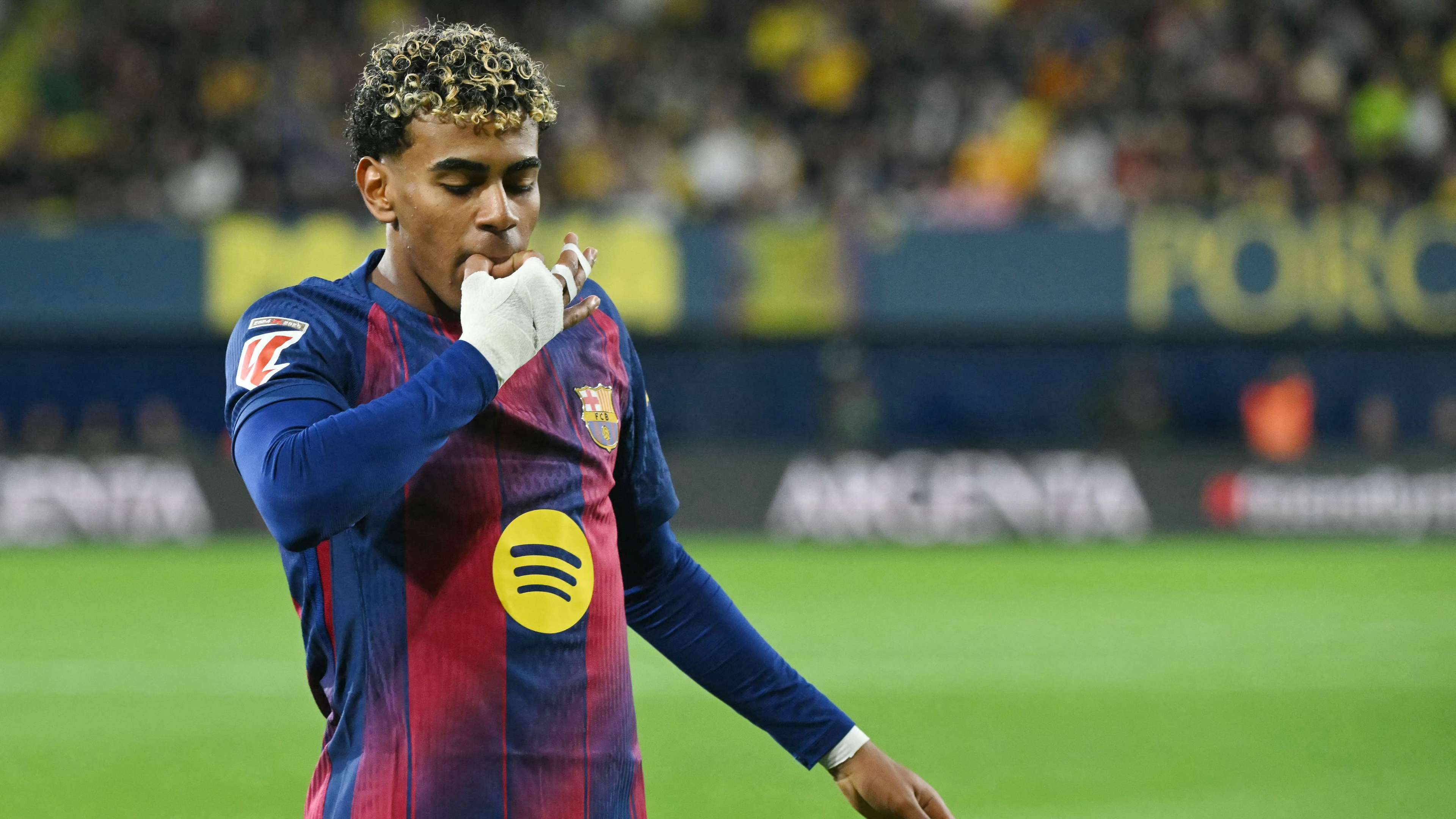 FBL-ESP-LIGA-VILLARREAL-BARCELONA