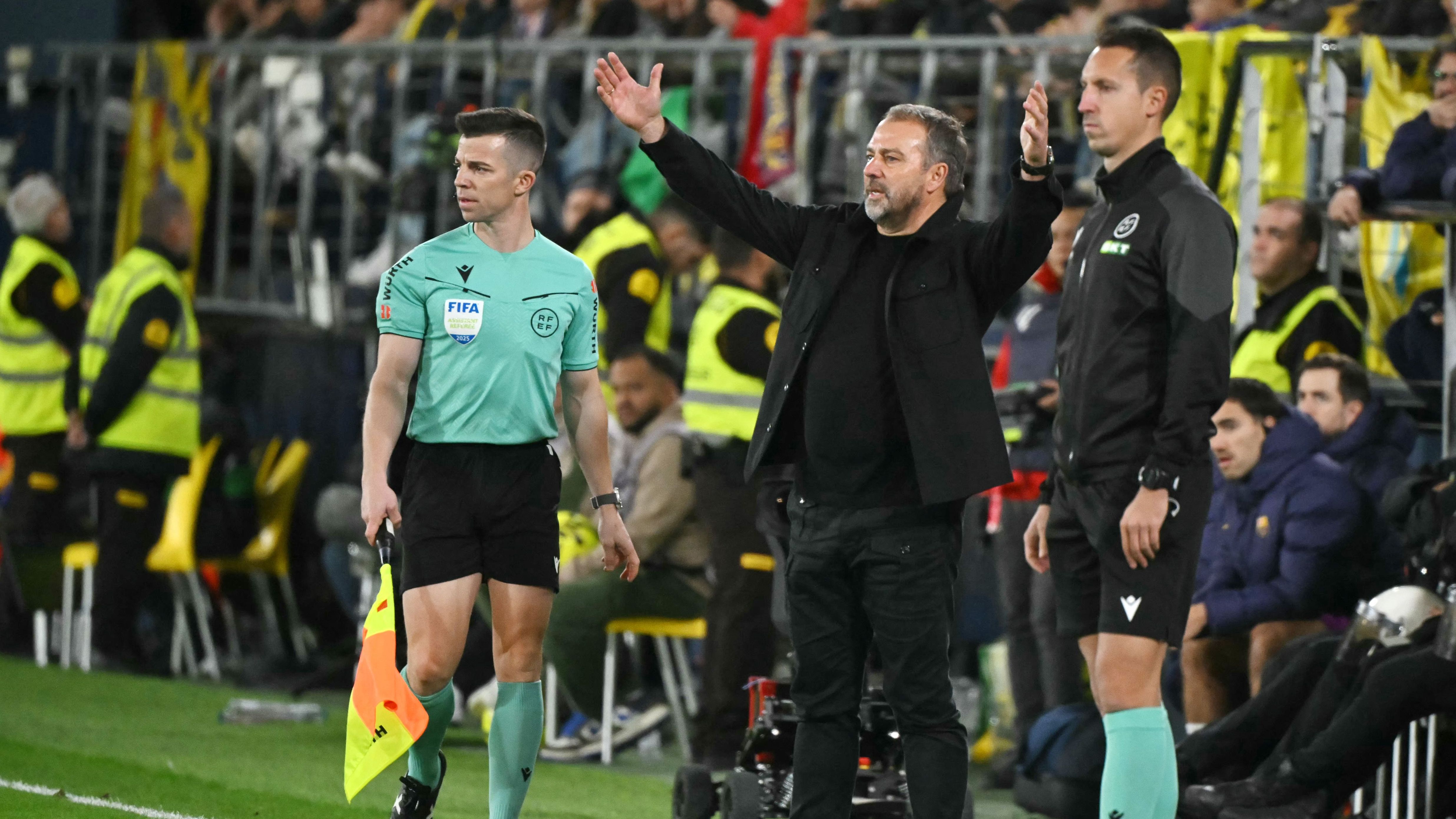 FBL-ESP-LIGA-VILLARREAL-BARCELONA