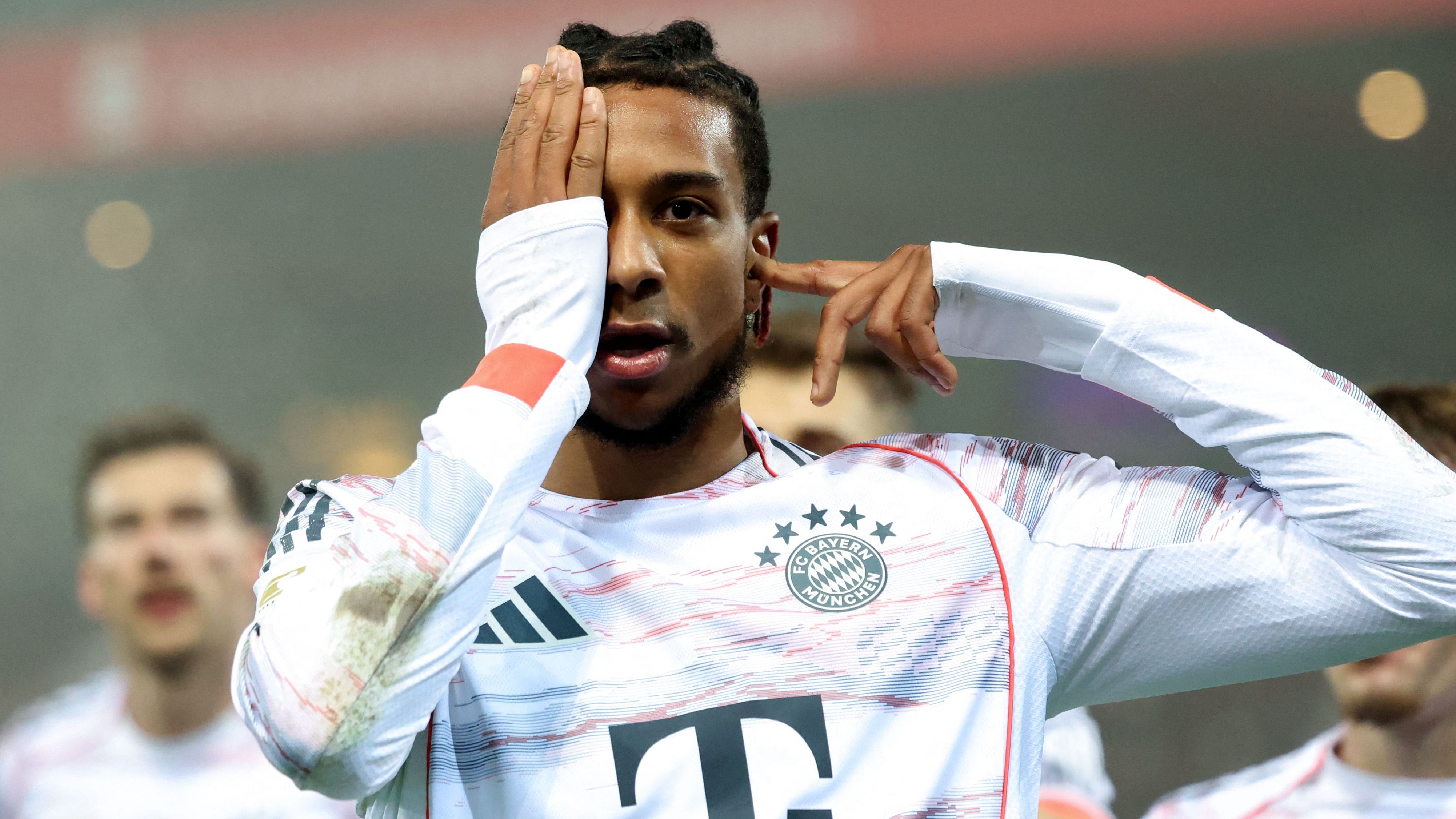 TOPSHOT-FBL-GER-BUNDESLIGA-HEIDENHEIM-BAYERN MUNICH