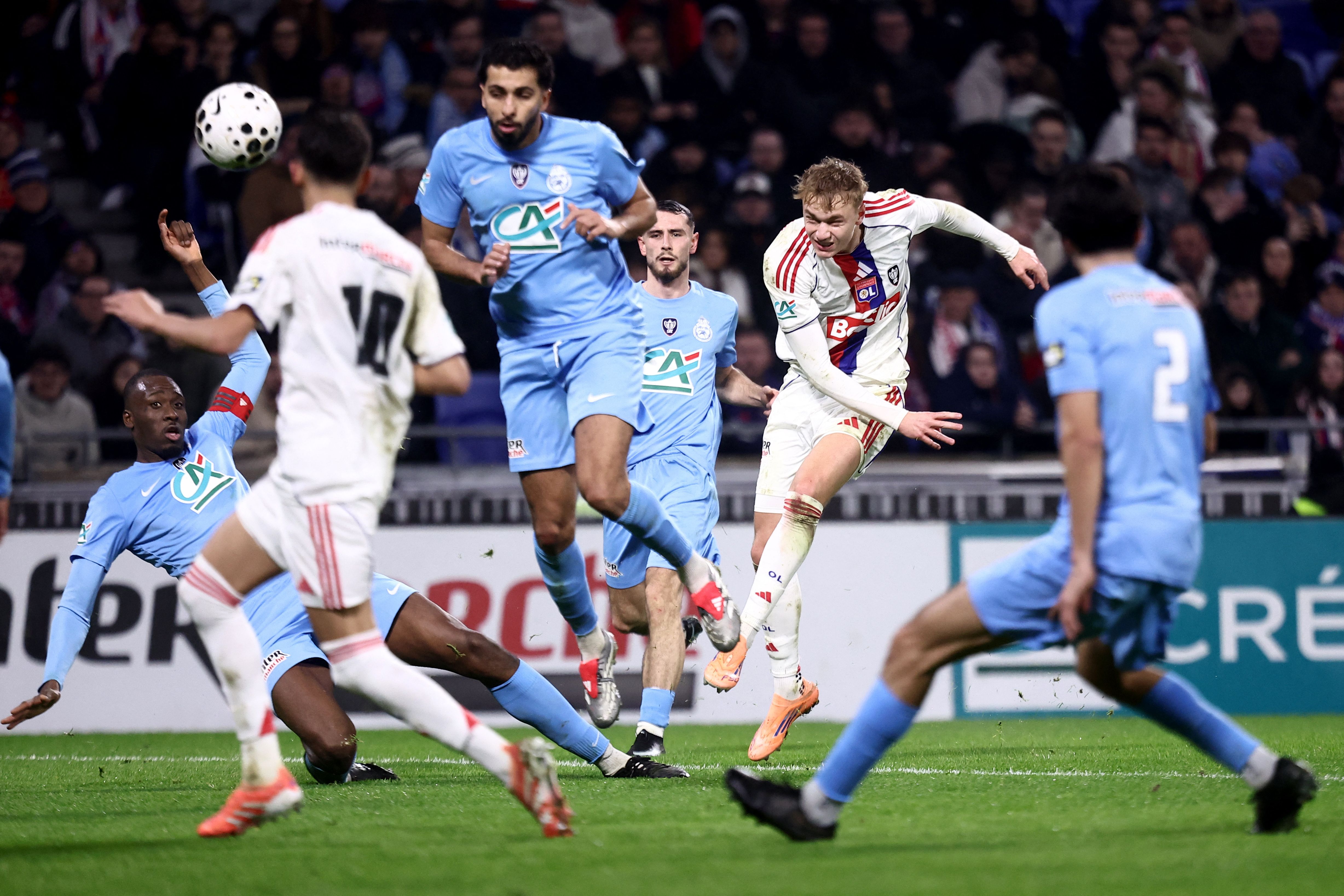 TOPSHOT-FBL-FRA-CUP-LYON-SAINT-CYR