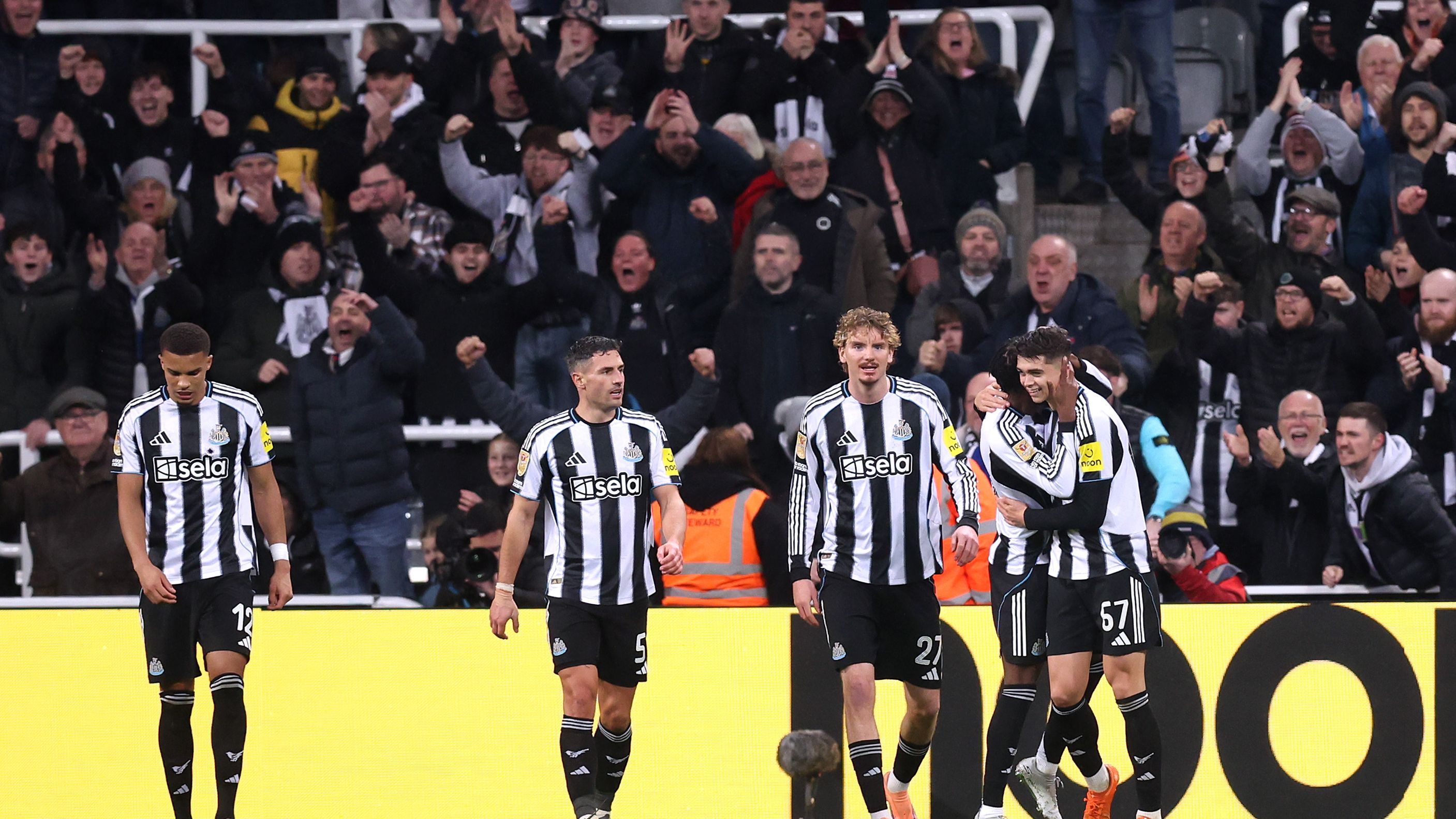 Newcastle United v Fulham - Carabao Cup Quarter Final