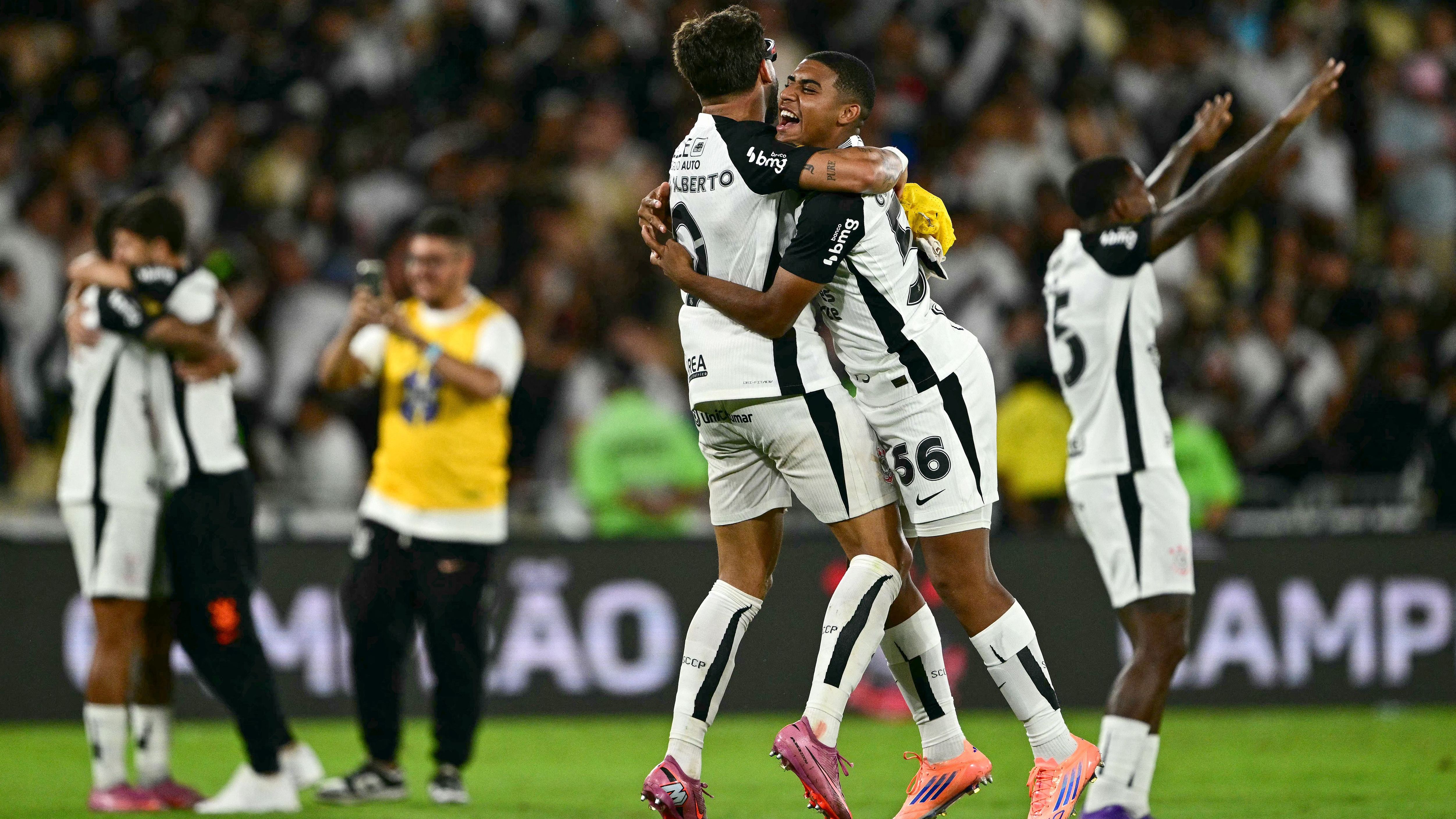 FBL-BRA-CUP-VASCO-CORINTHIANS