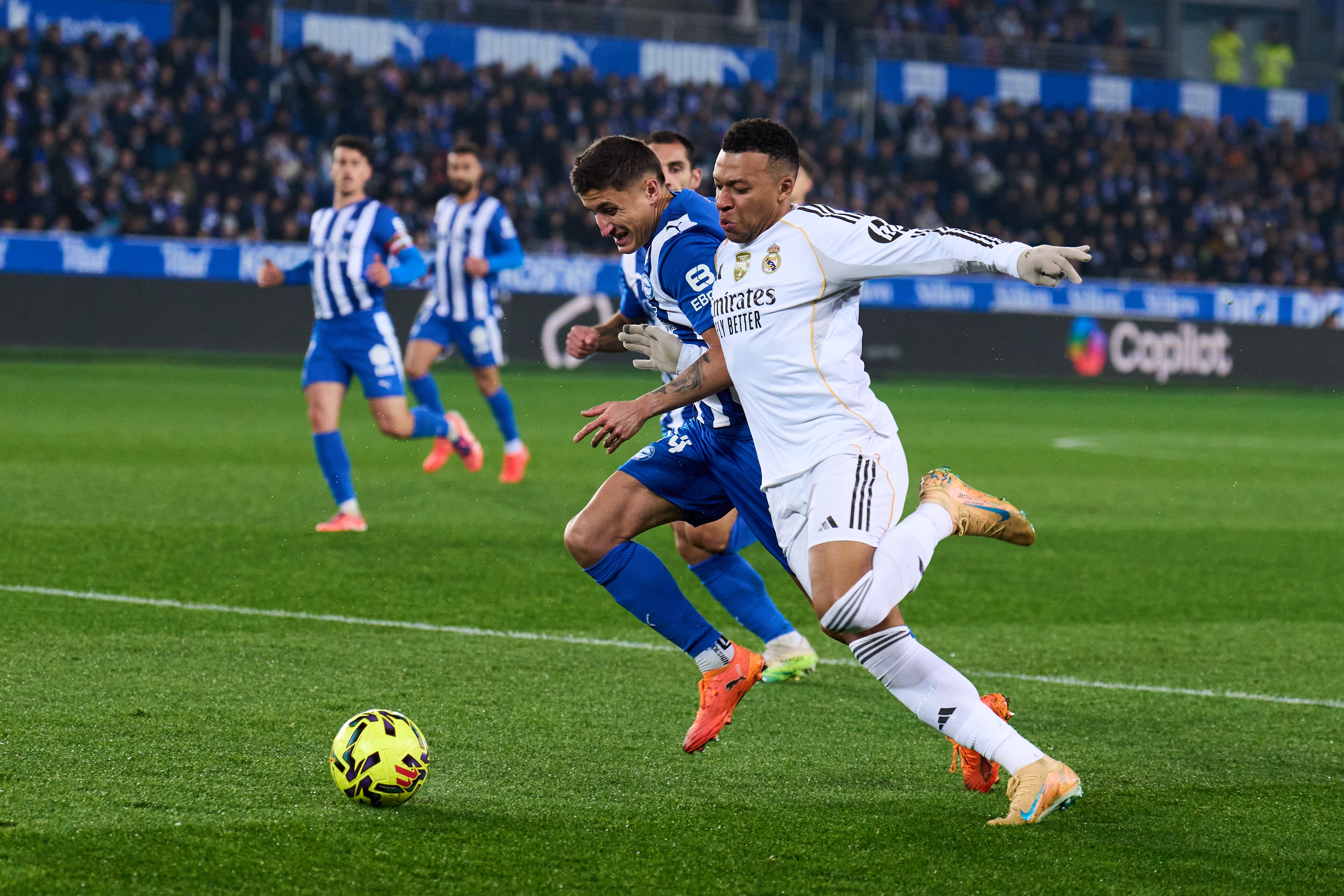 Deportivo Alaves v Real Madrid CF - LaLiga EA Sports