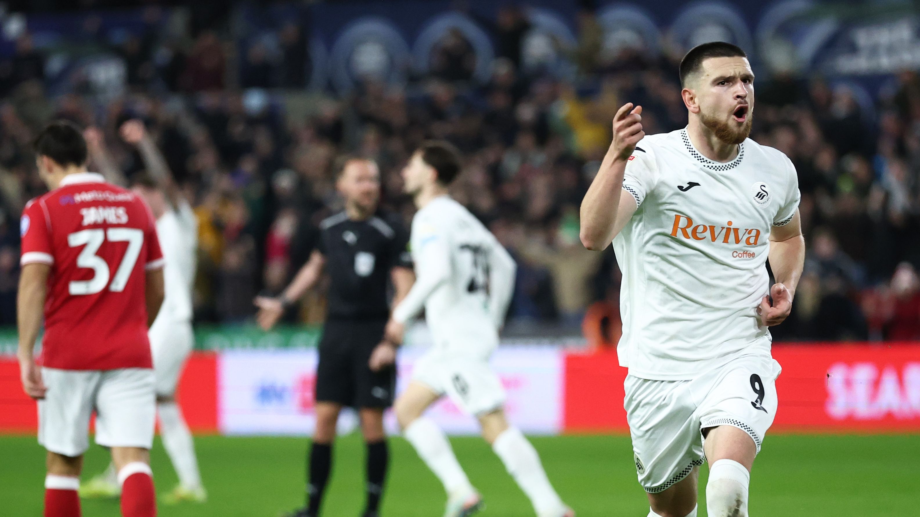 Swansea City v Wrexham AFC - Sky Bet Championship