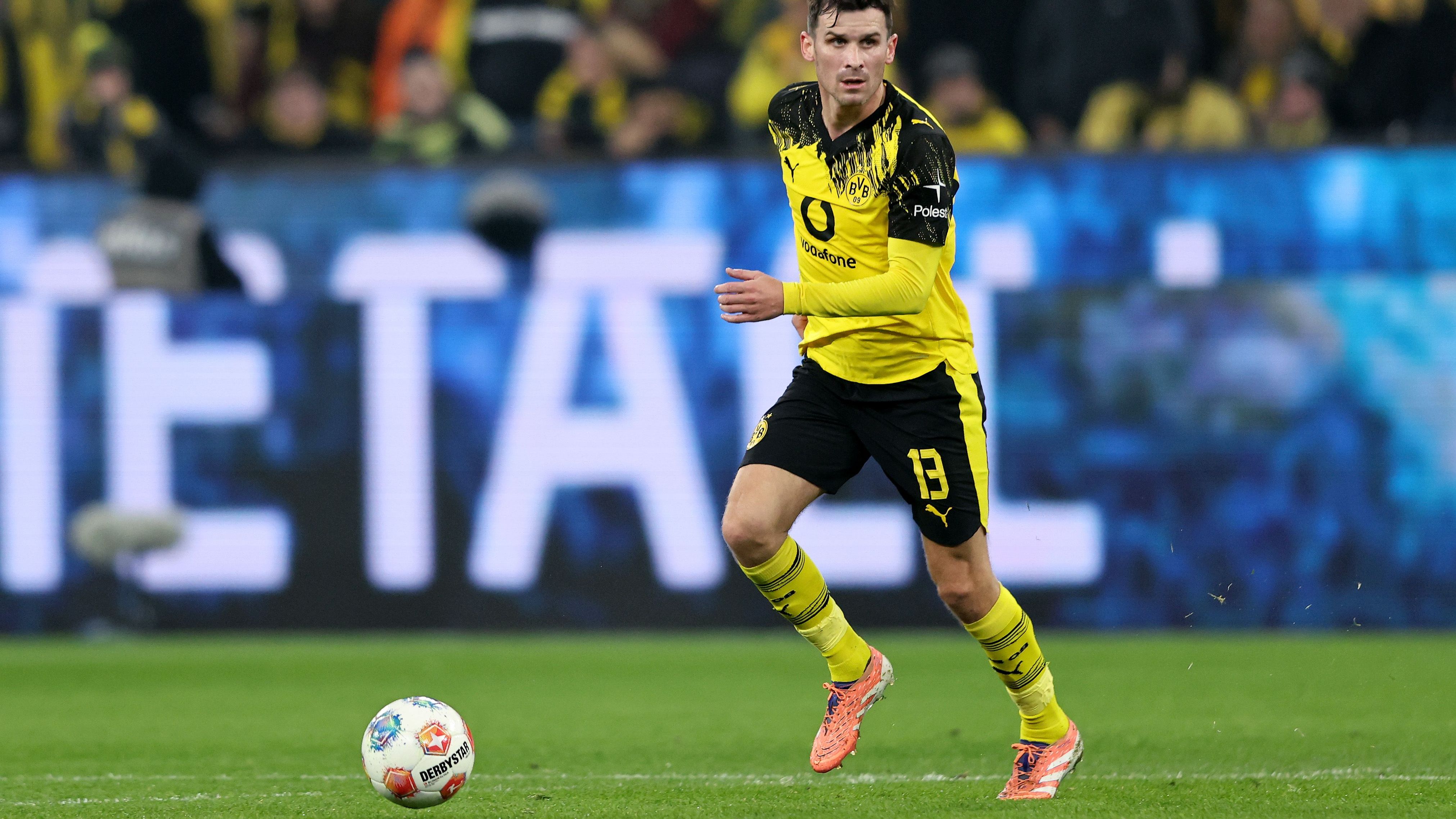 Borussia Dortmund v Borussia Mönchengladbach - Bundesliga