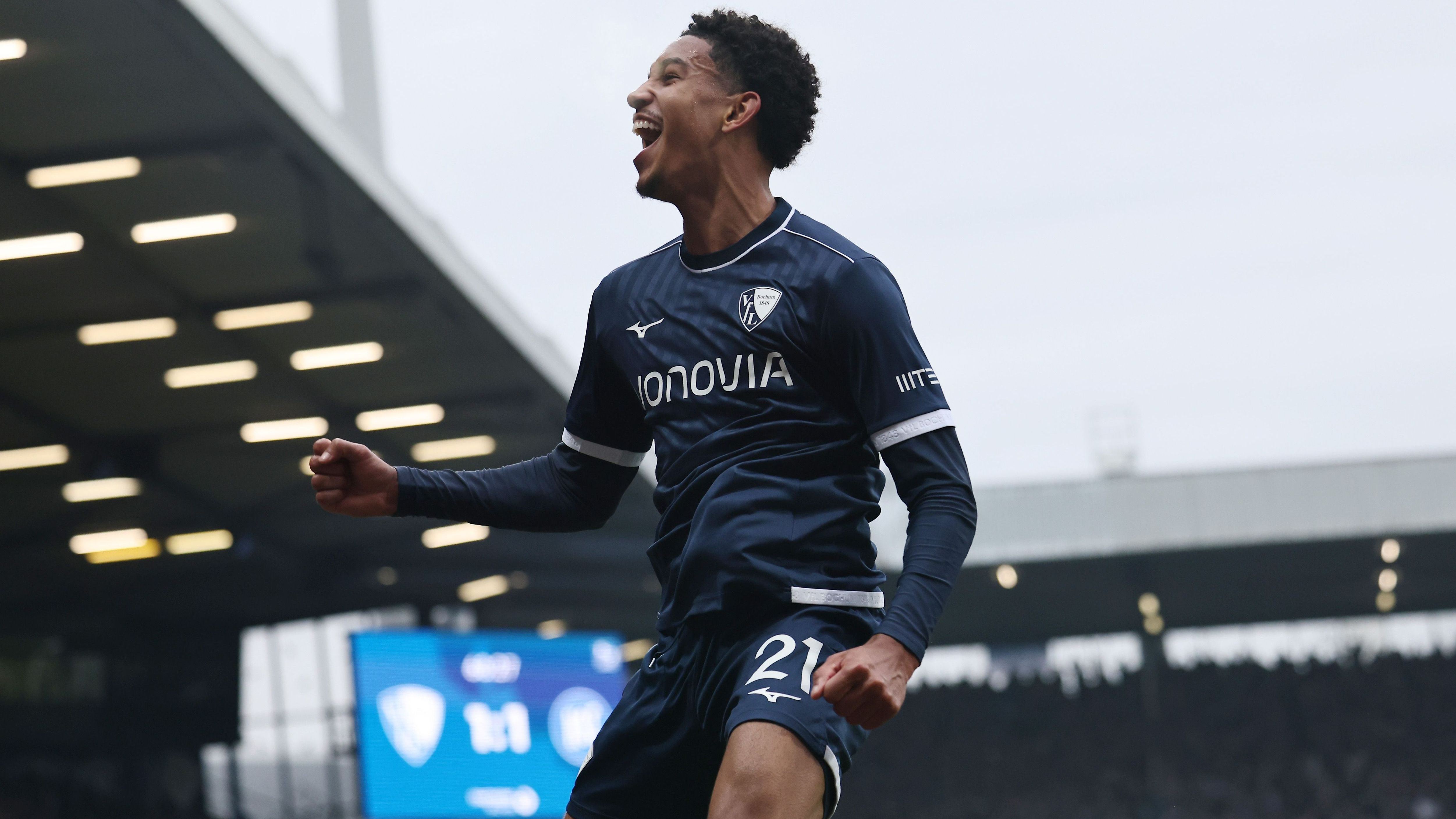 VfL Bochum 1848 v Karlsruher SC - 2. Bundesliga