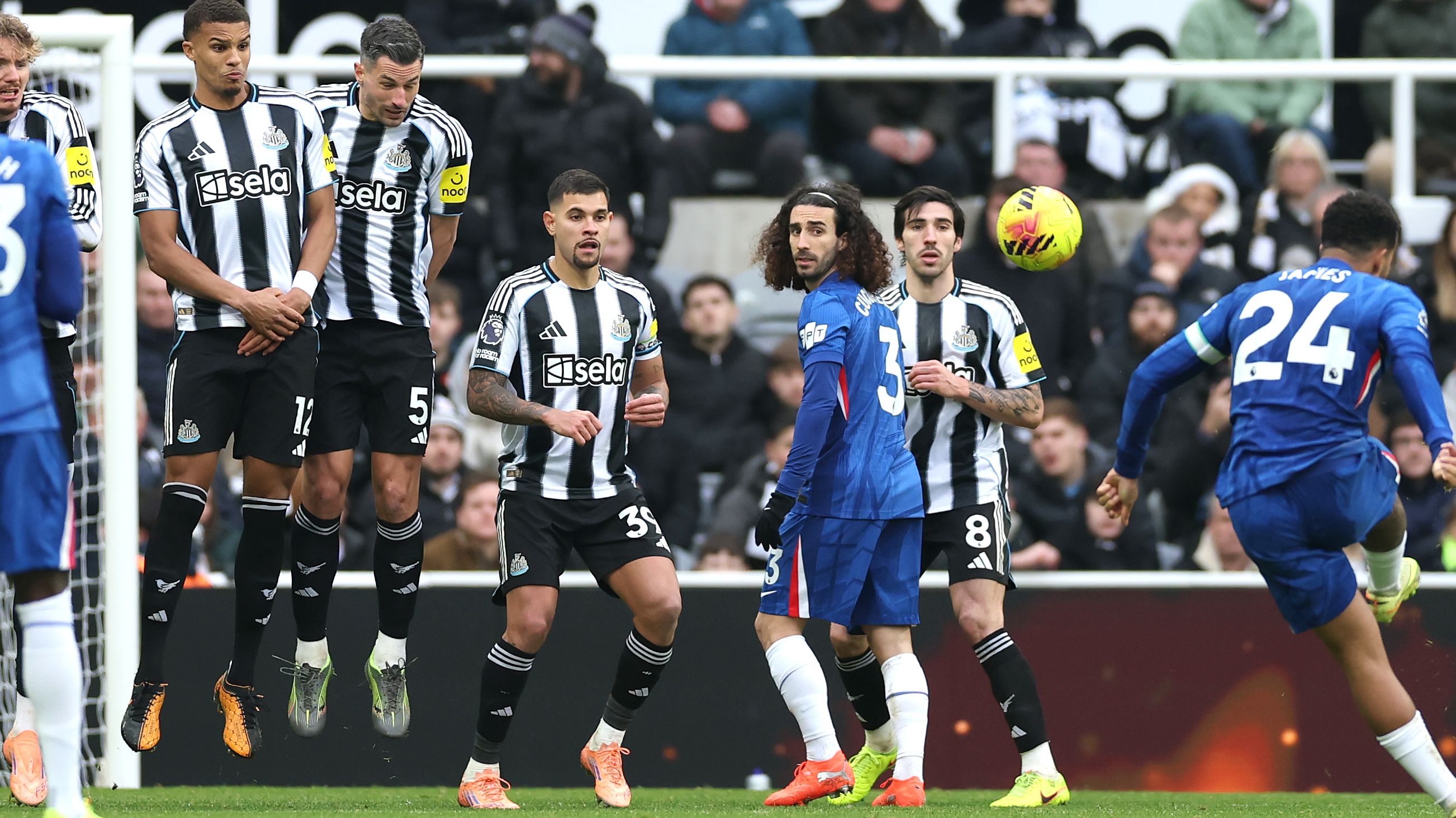Newcastle United v Chelsea - Premier League